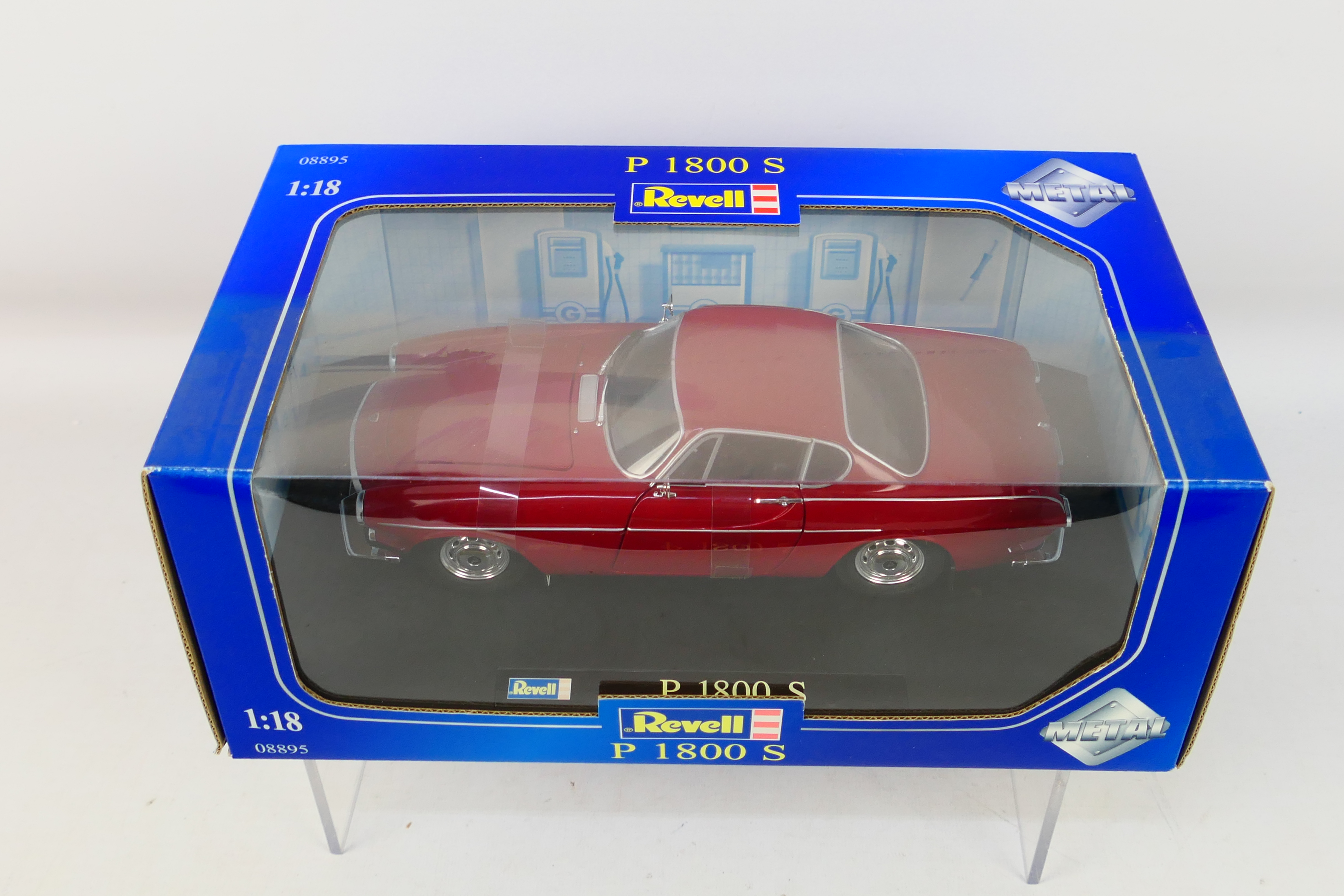 Revell - A boxed 1:18 scale Revell #08895 Volvo P1800S. - Image 2 of 2