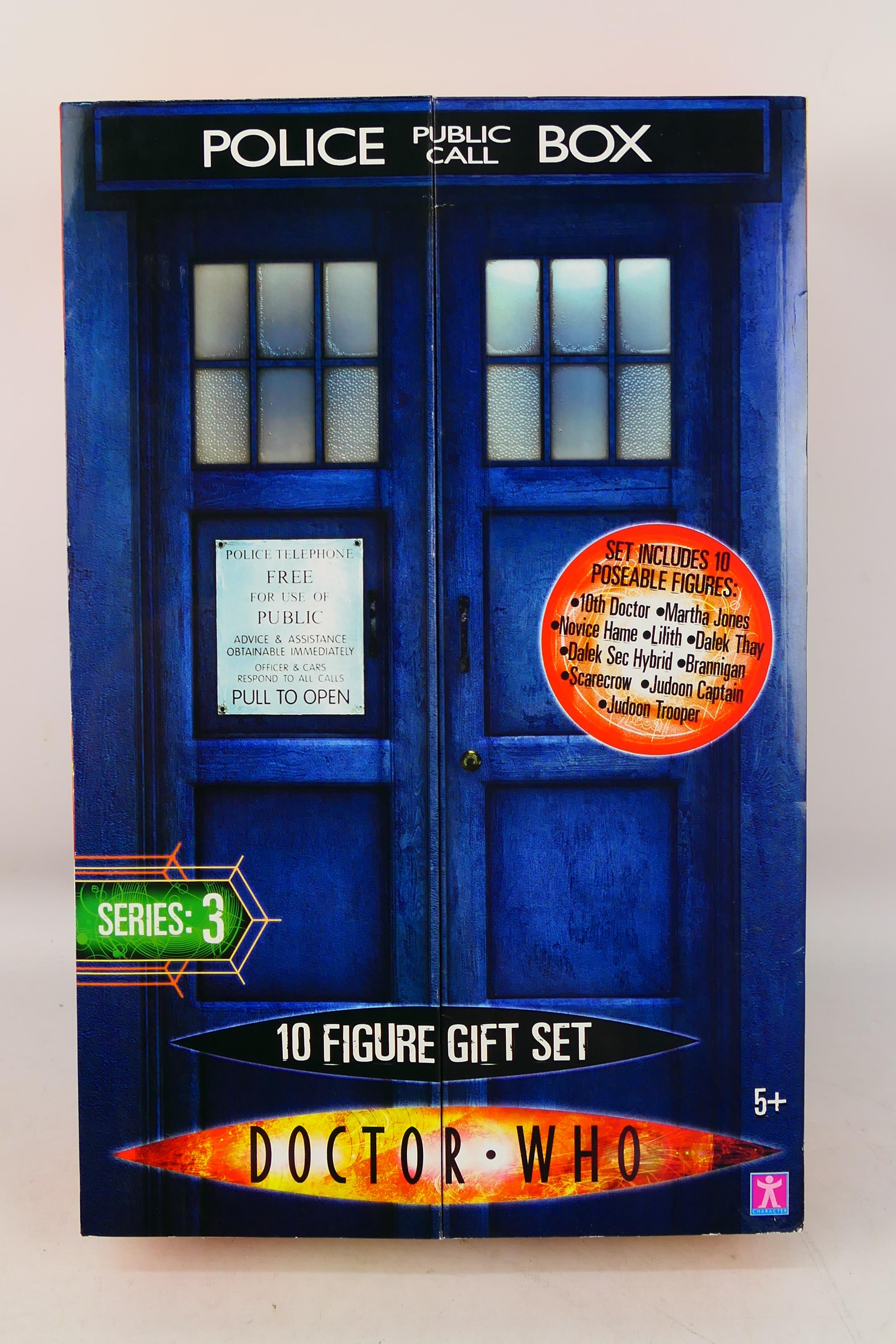 Character Options - Doctor Who - A Doctor Who series 3 10 figure Gift Set. This set comprises of 5. - Image 6 of 7