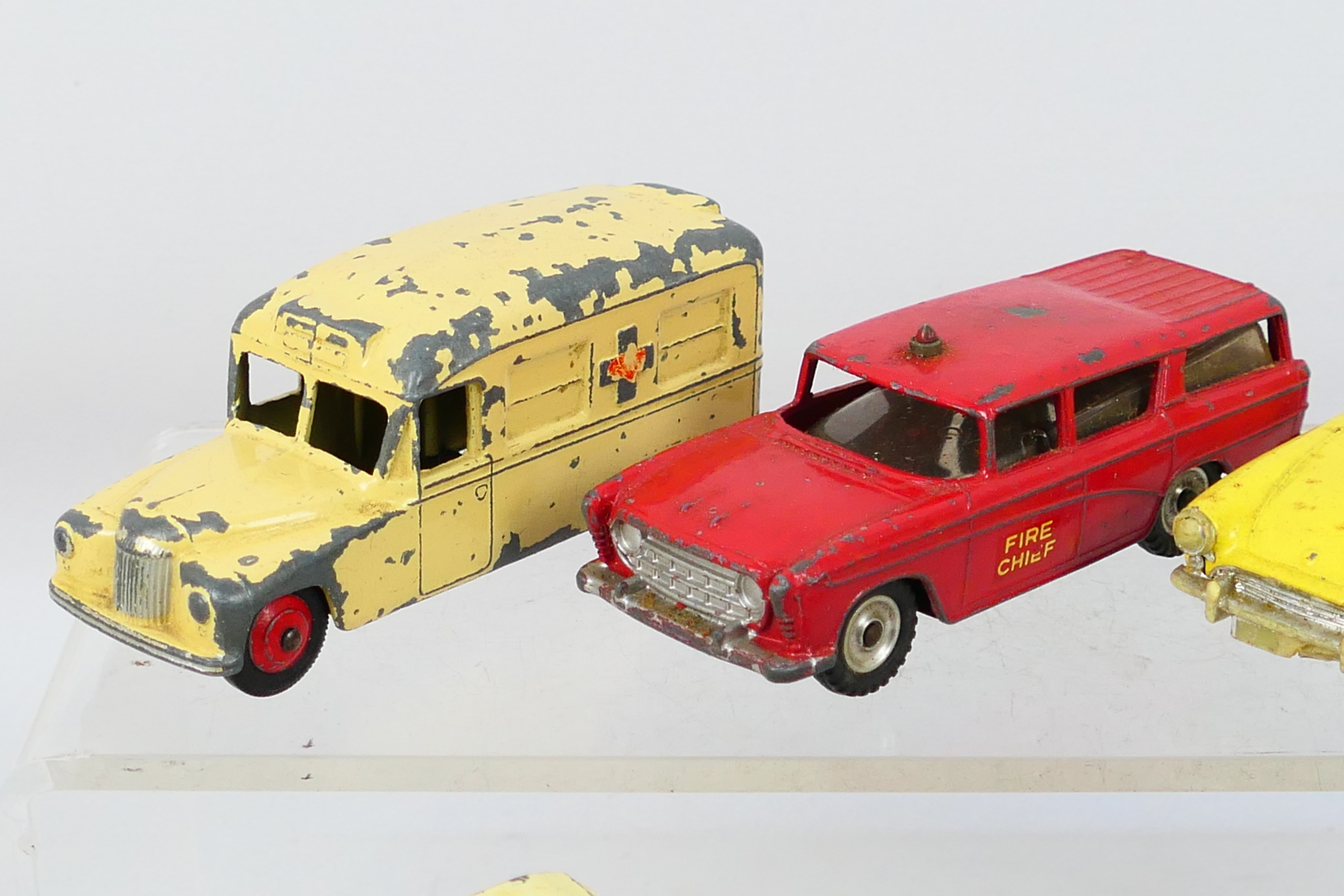 Spot-On - Dinky Toys - Corgi Toys - An unboxed group of 10 playworn diecast model vehicles. - Image 2 of 7