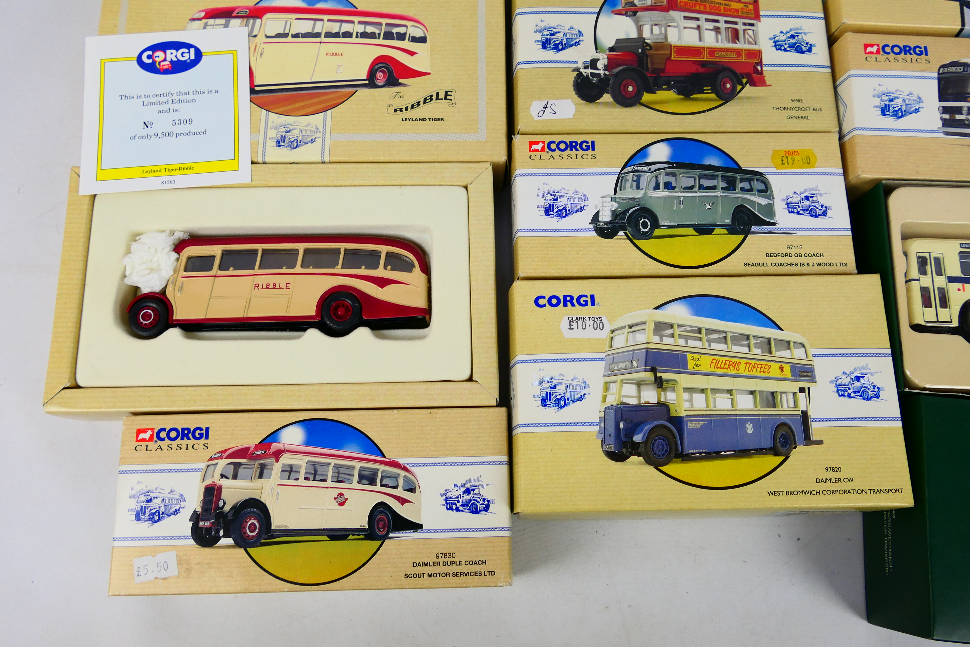 Corgi - 14 x boxed bus models including London Transport AEC Routemaster # 35001, - Bild 2 aus 4