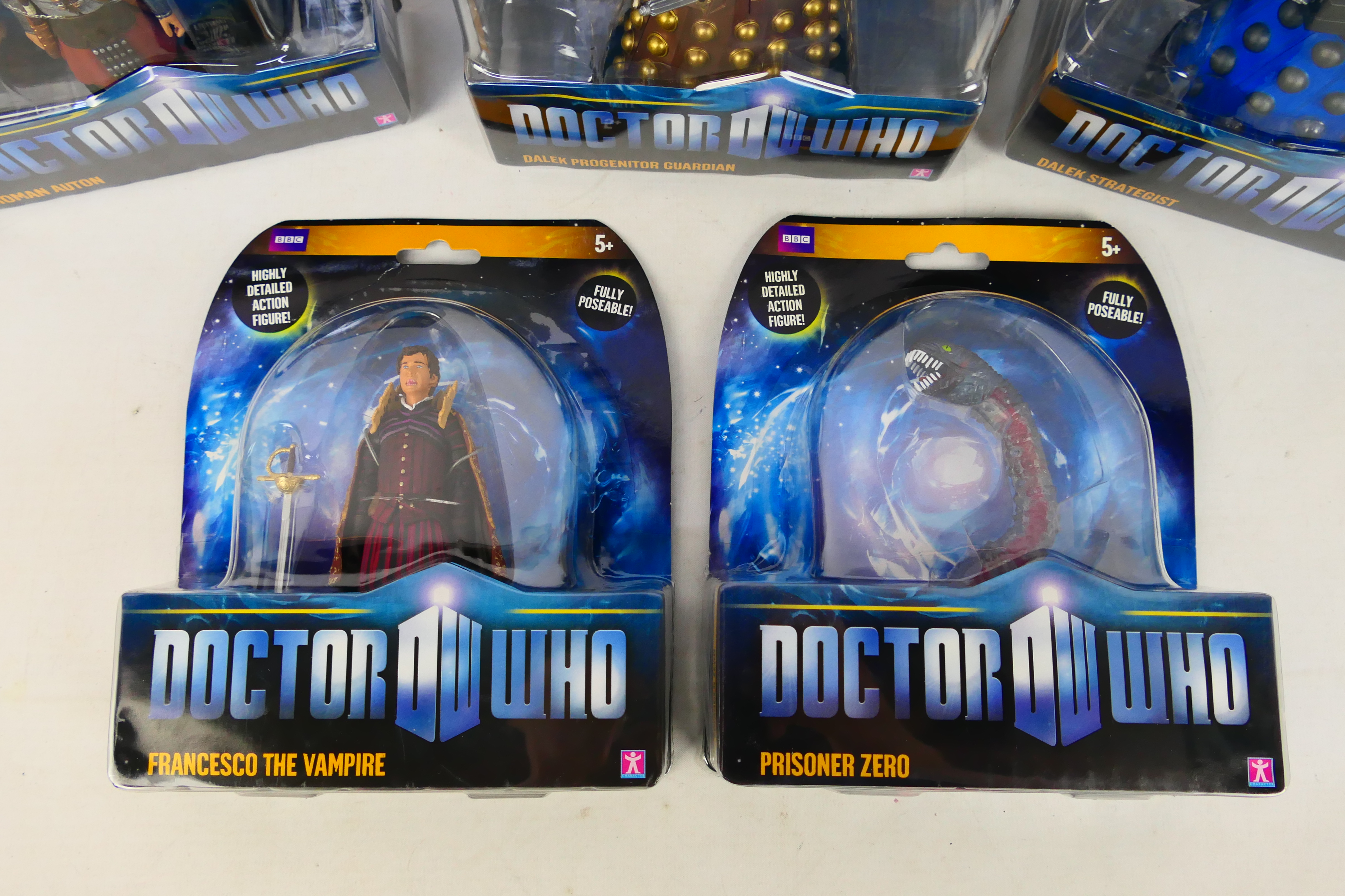 Character Options - Doctor Who - A collection of five 5.5" Doctor Who action figures to include. - Image 3 of 3