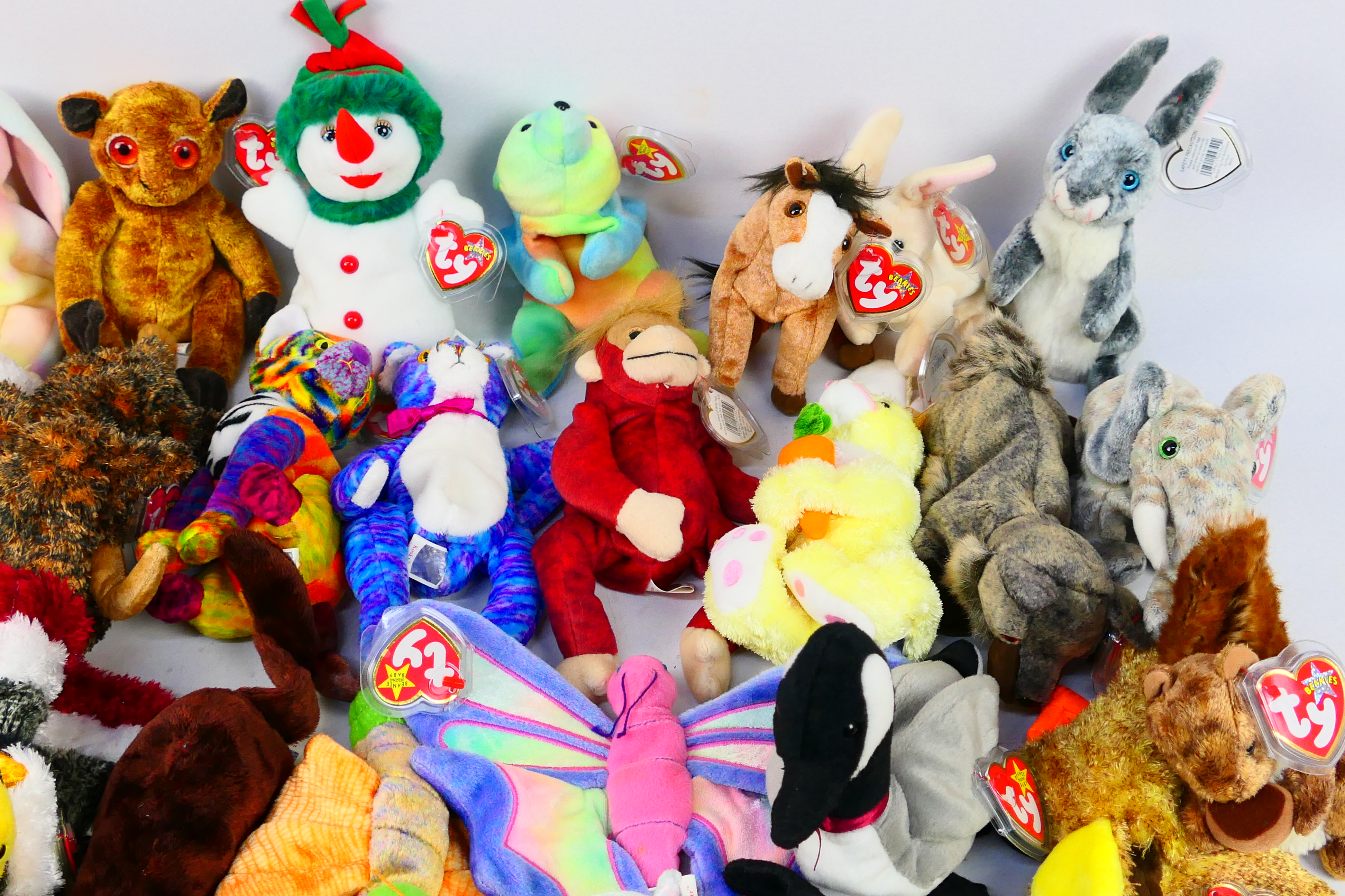 TY Beanie Babies - Approx 30 TY Beanie babies to include Turk-e, Duck-e and Scared-e (all E beanie). - Image 3 of 5