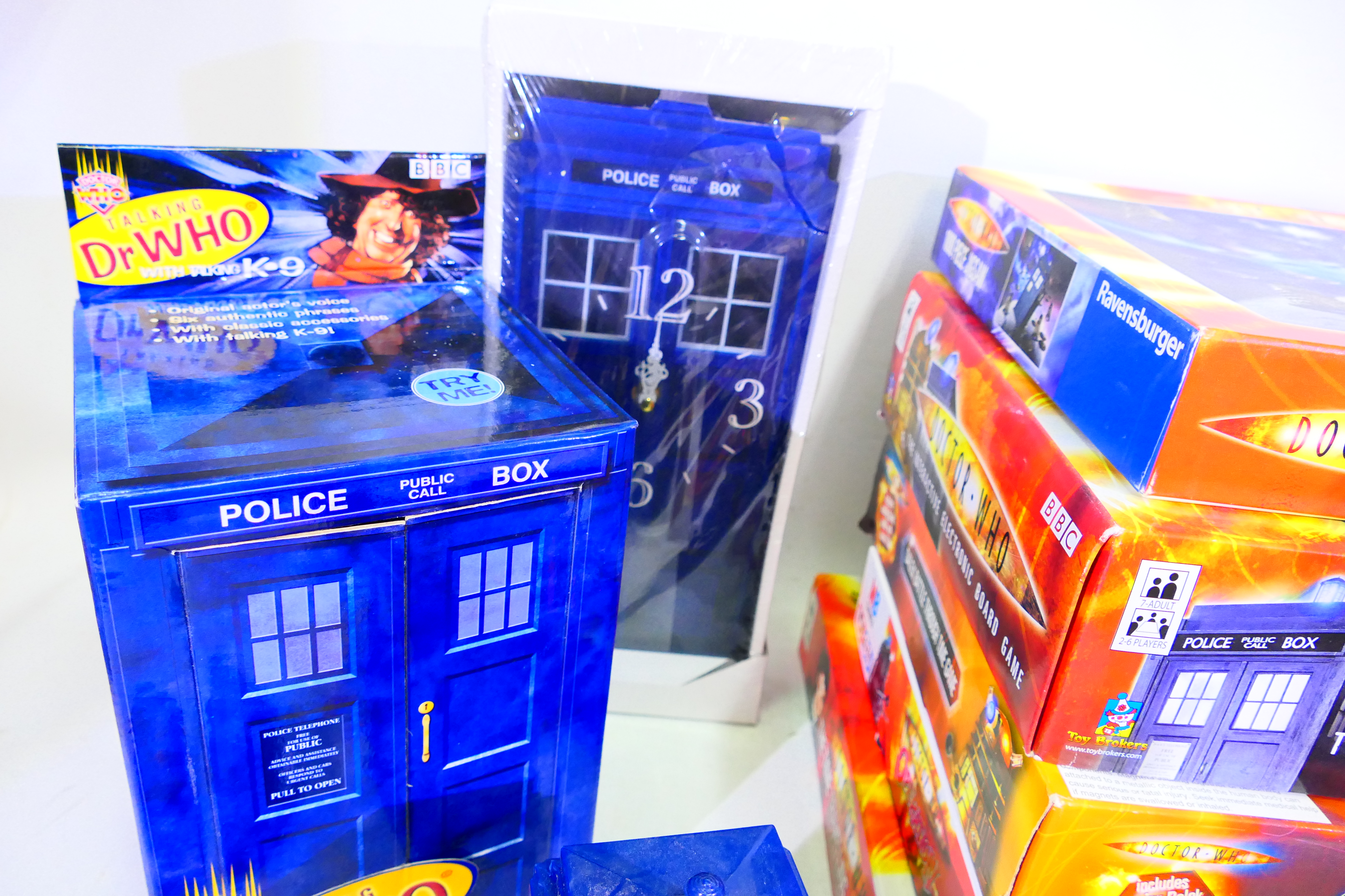 Product Enterprise - Toy Brokers - MB Games - Doctor Who - Talking Dr Who with Talking K-9. - Image 12 of 19
