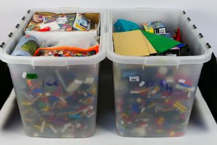 Lego - An assortment of mixed Lego pieces weighing 28kg approx.