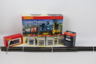 Hornby - Others - An incomplete Hornby Train set with a boxed locomotive,