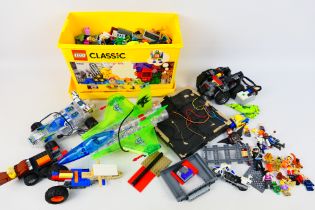 Lego - Geobra - Lite Brix - A quantity of Lego bricks and pieces including part built vehicles,