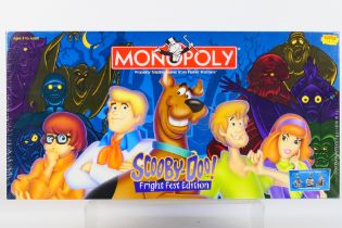 Hasbro - Monopoly - An unopened Scooby D