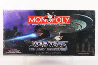 Hasbro - Monopoly - An unopened Star Tre