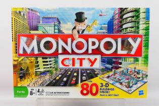 Hasbro - Monopoly - An unopened Monopoly