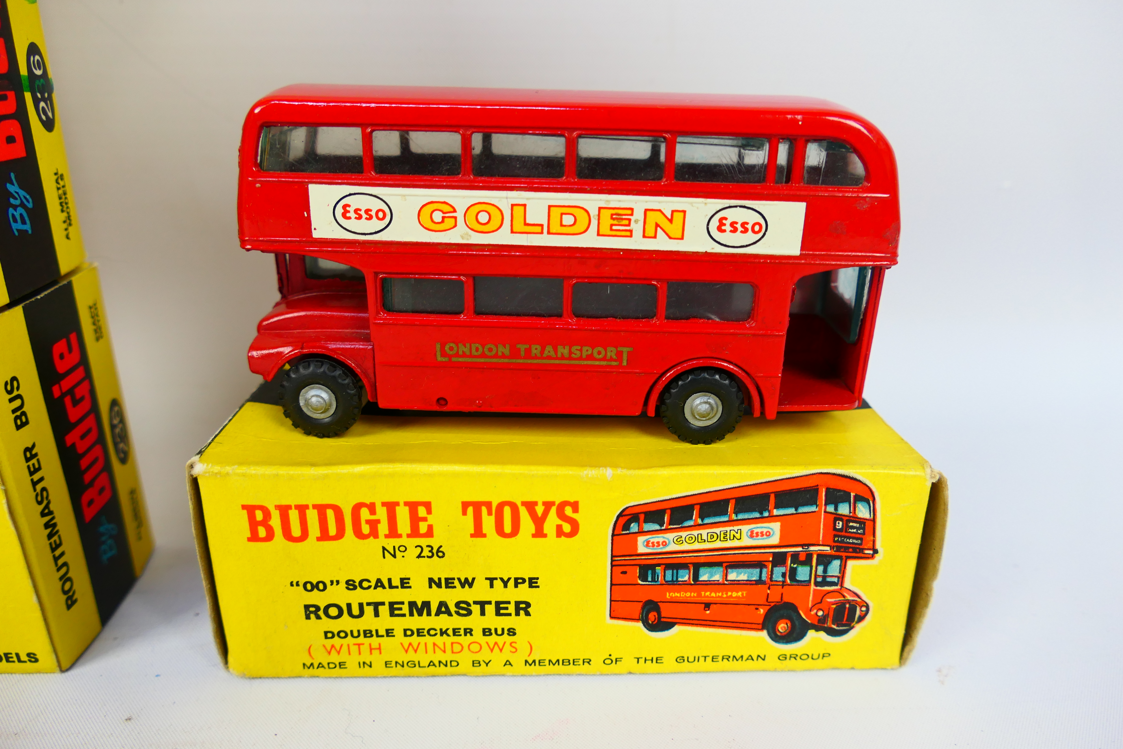 Budgie Toys - Six Diecast double decker busses is good-very good condition to include RM4 DHL - Image 3 of 4