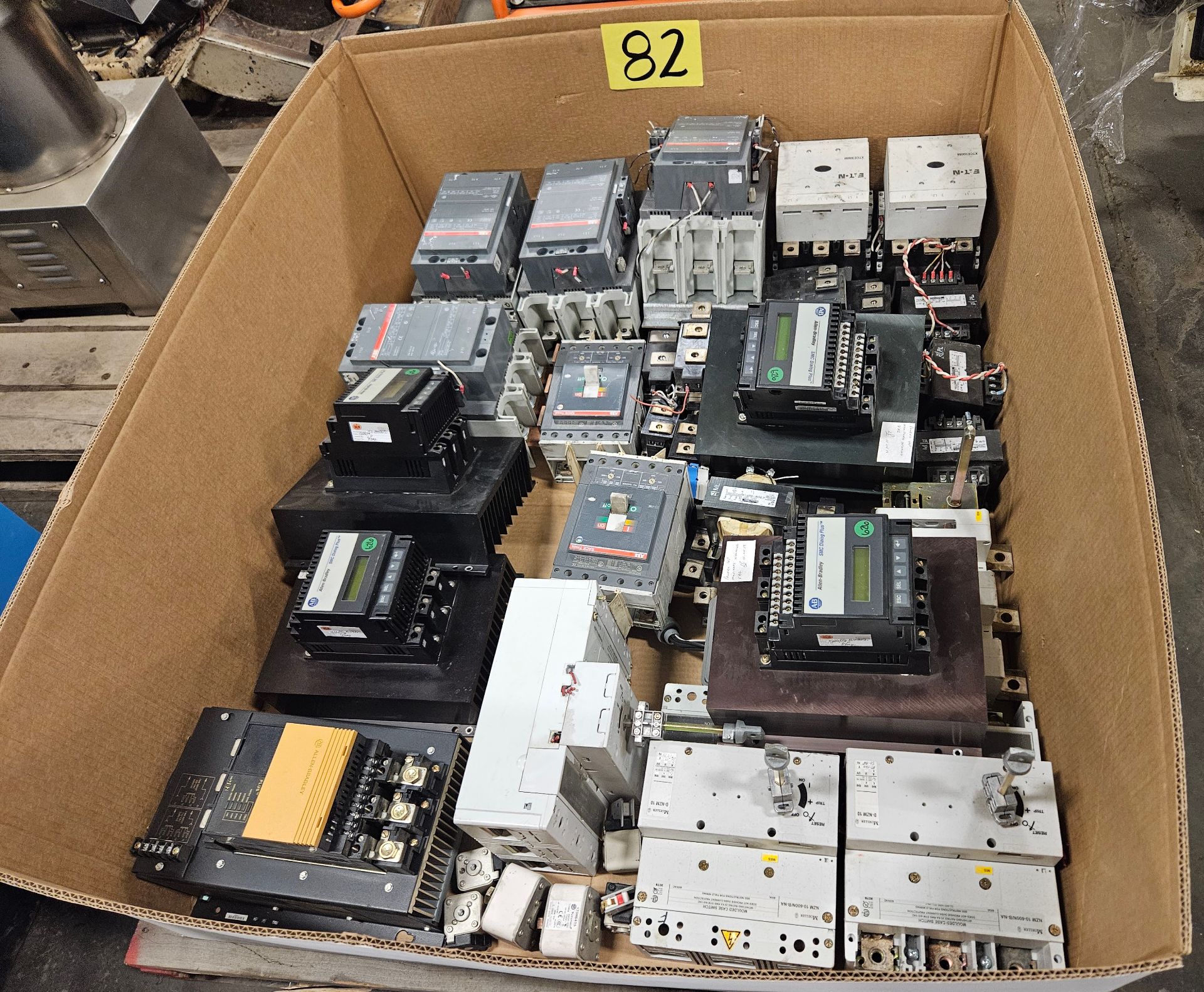 LOT - EATON XTCE300M CONTACTORS, ABB AF460-30 CONTACTORS, ABB AF400-30 CONTACTORS, ABB SACE TMAX