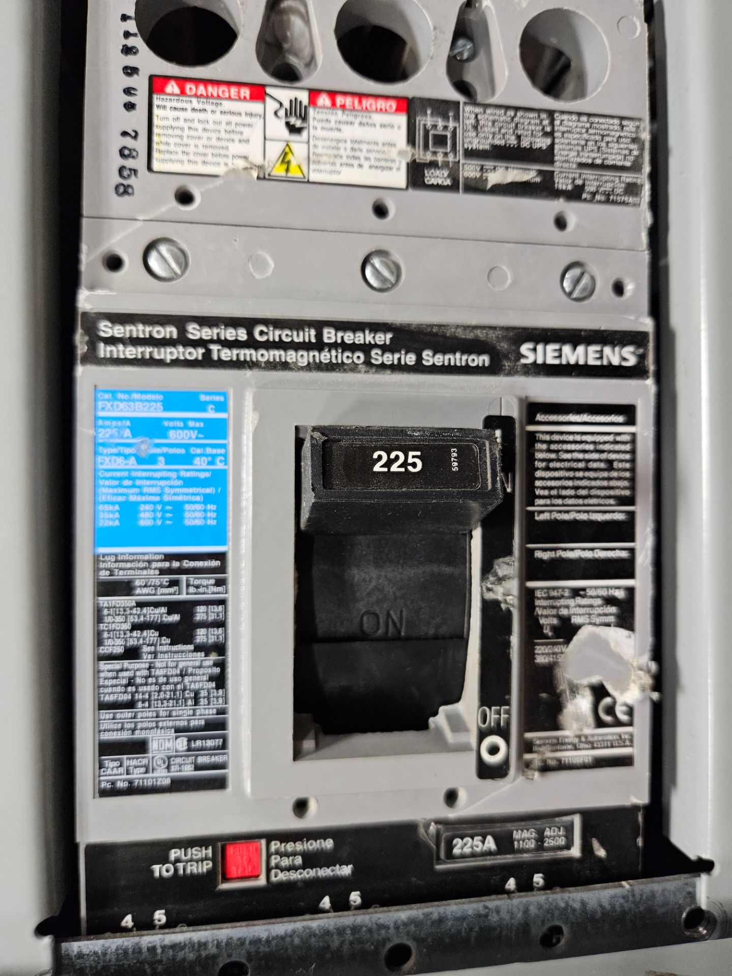 SIEMENS S5 BREAKER PANELBOARD, 800 AMP, W/ SIEMENS, 225 AMP SENTRON SERIES CIRCUIT BREAKER- ( - Image 5 of 7