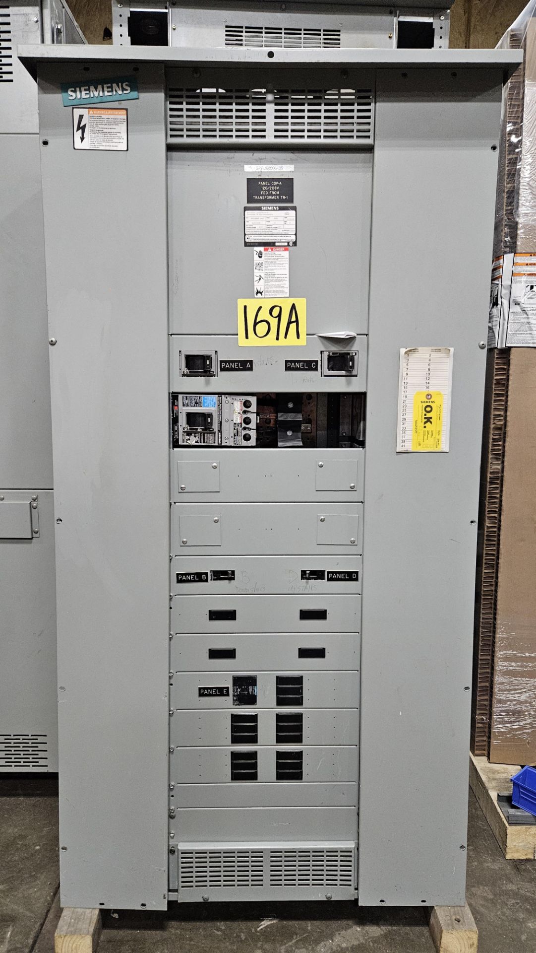 SIEMENS S5 BREAKER PANELBOARD, 800 AMP, W/ SIEMENS, 225 AMP SENTRON SERIES CIRCUIT BREAKER- (