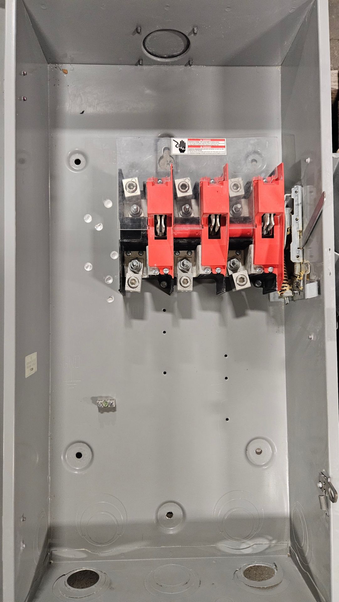 SIEMENS HEAVY DUTY SAFETY SWITCH, 200 A, 600 V, 150 HP MAX- (LOCATION - 164 INDUSTRIAL BLVD, ST. - Image 3 of 5