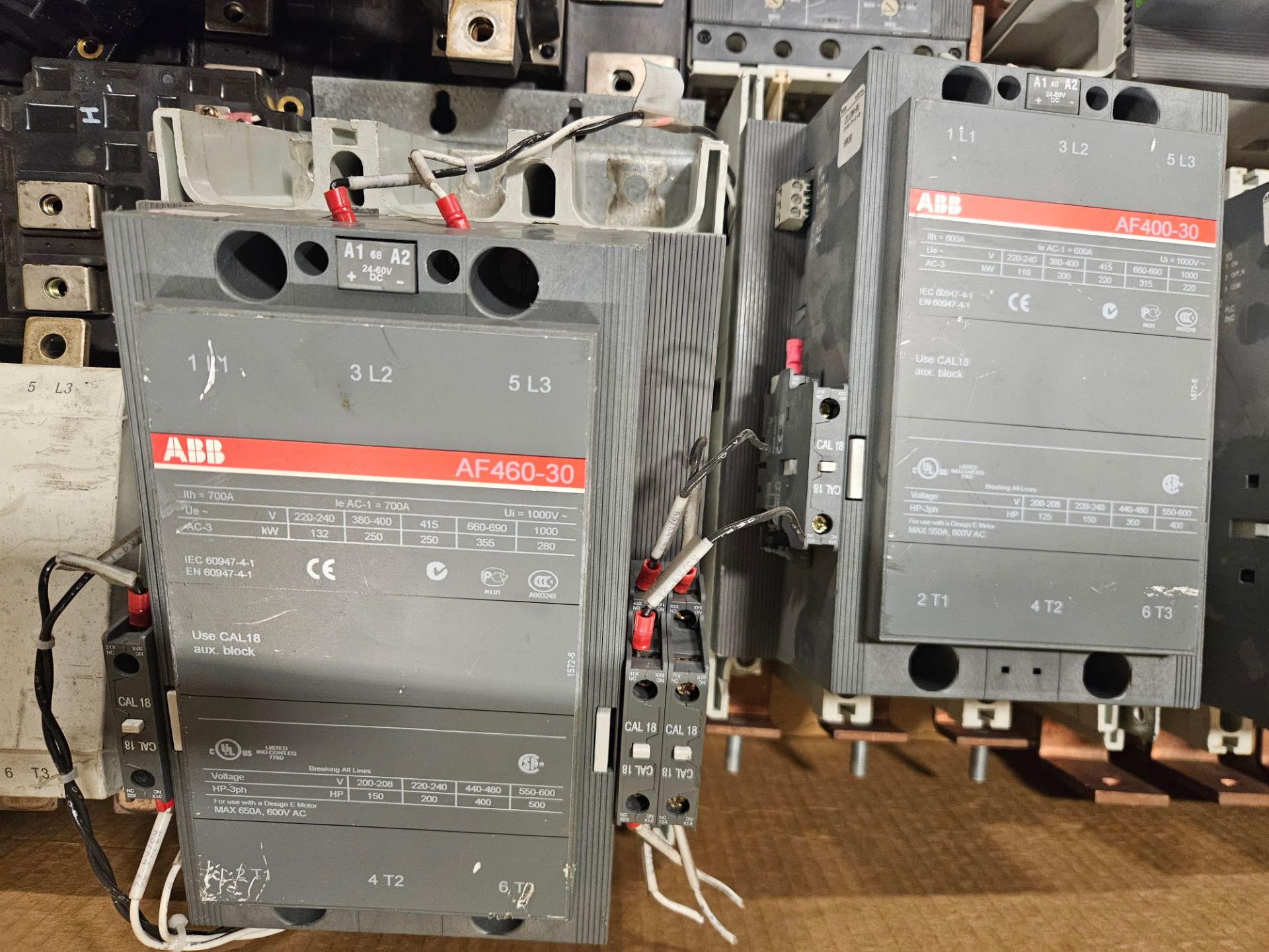 LOT - EATON XTCE300M CONTACTORS, ABB AF460-30 CONTACTORS, ABB AF400-30 CONTACTORS, ABB SACE TMAX - Image 3 of 15