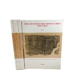 ZANDEE, J. Der Amunhymnus des Papyrus Leiden I 344, verso. Leiden, (1992