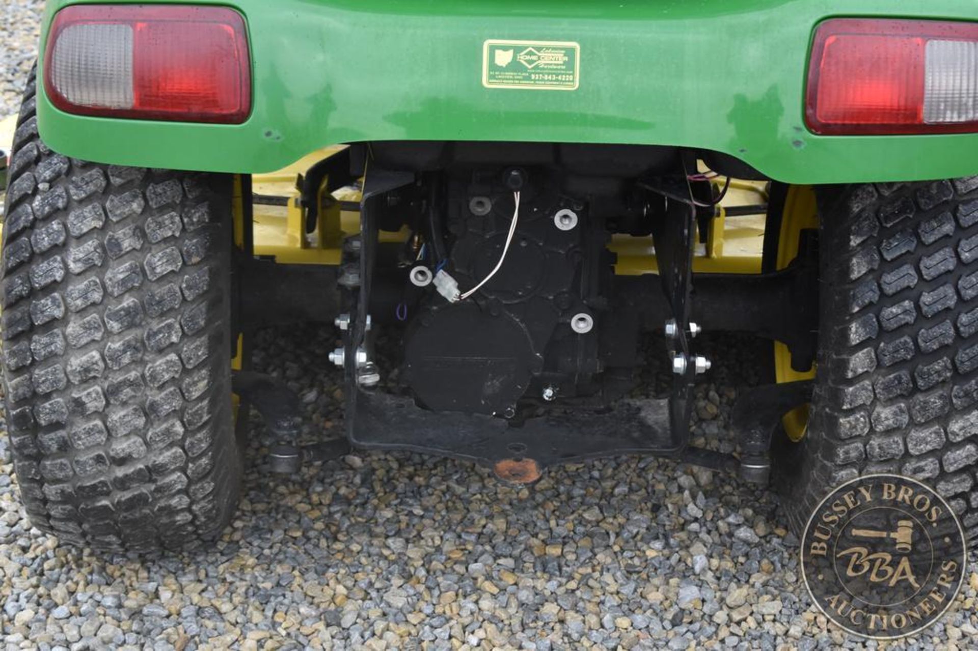 JOHN DEERE X724 26068 - Image 12 of 15