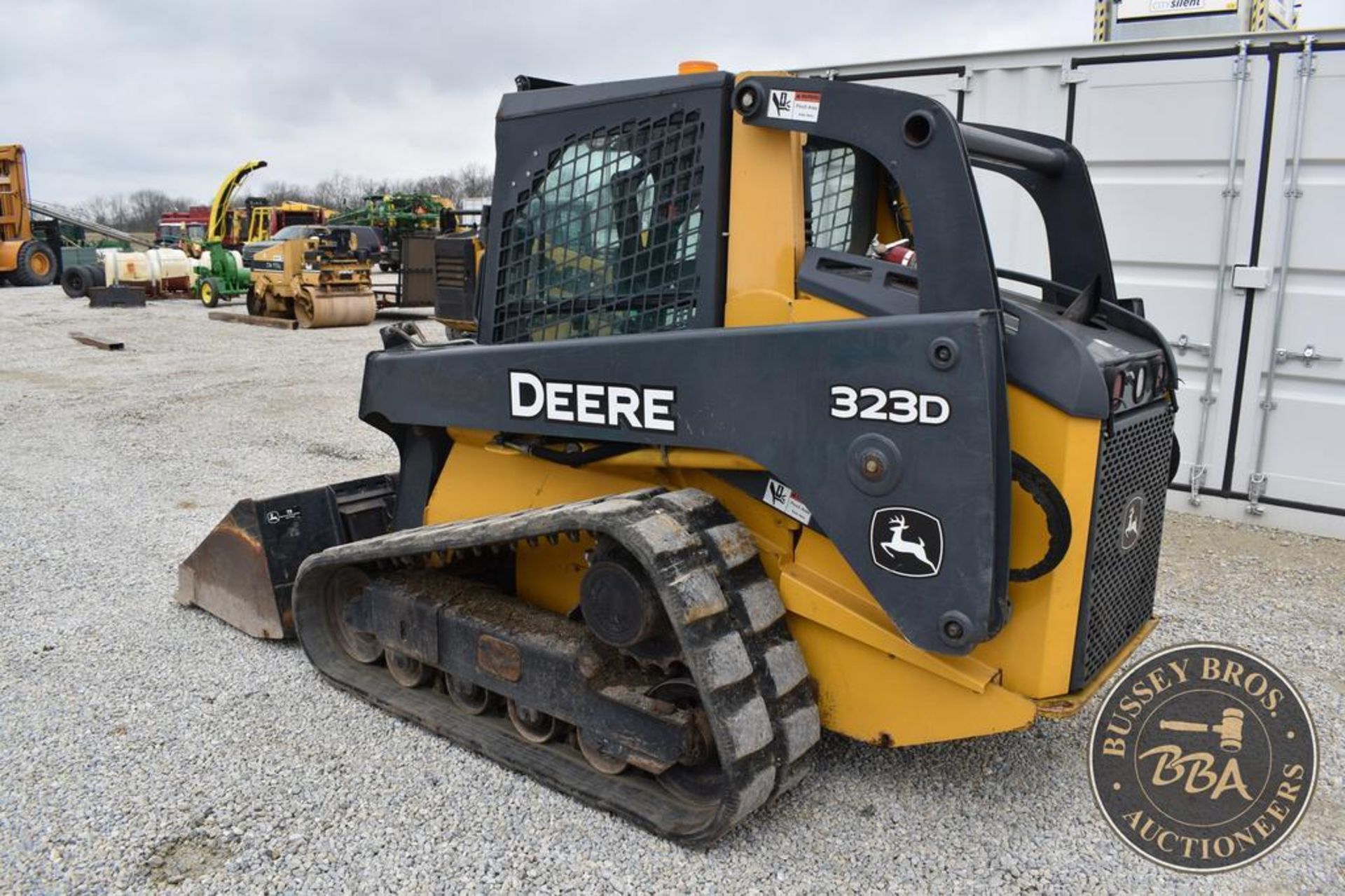 2012 DEERE 323D 26146 - Image 27 of 36