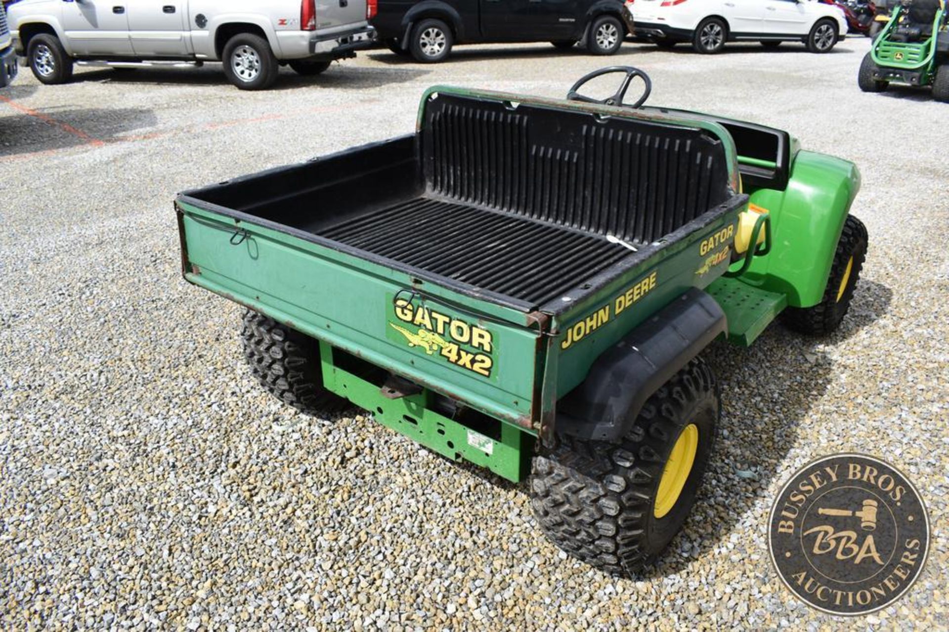 JOHN DEERE GATOR 26183 - Image 8 of 17