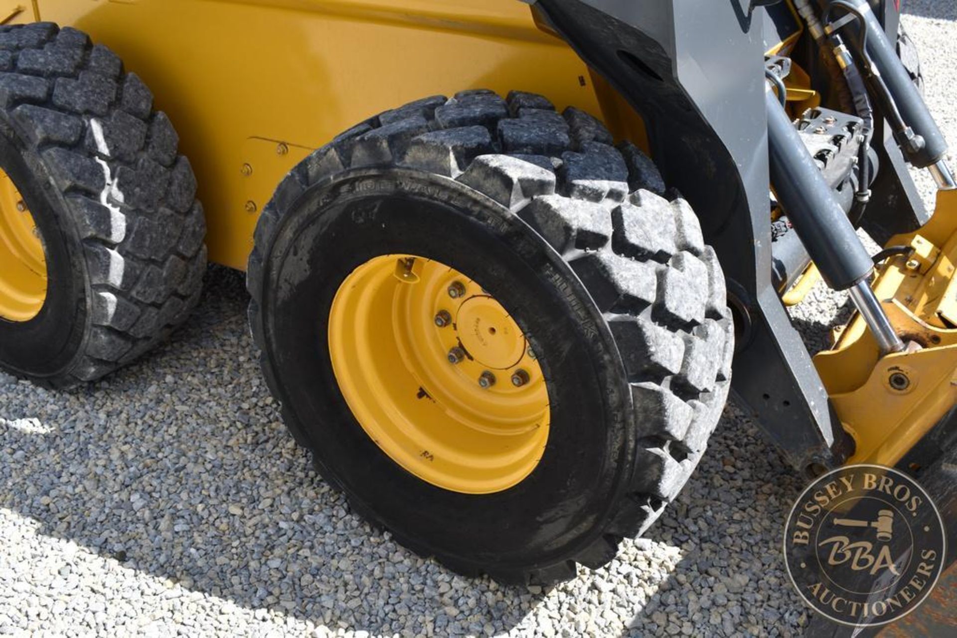 2020 DEERE 330G Skidsteer 26000 - Image 13 of 63