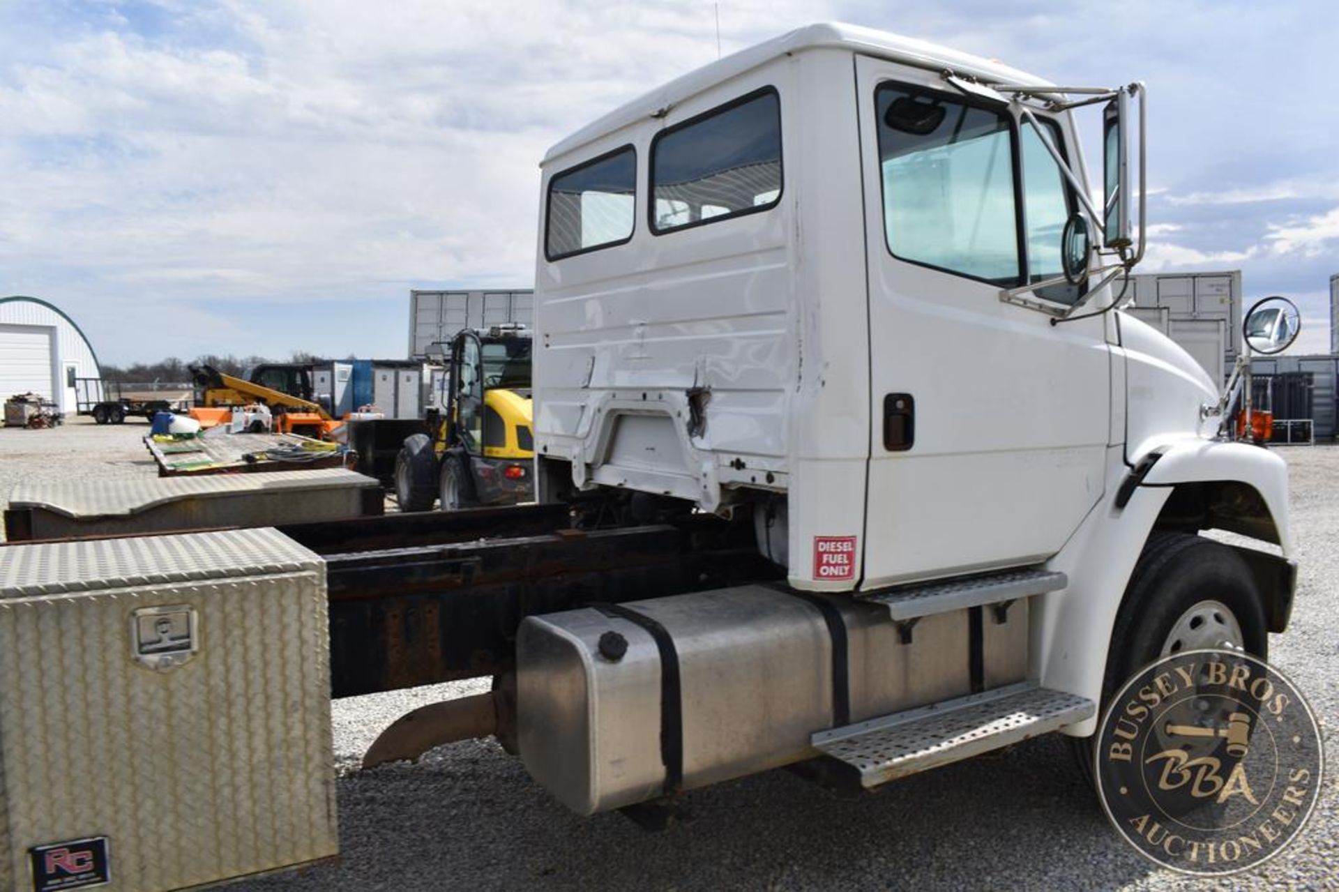 2003 FREIGHTLINER FL80 26011 - Image 19 of 65