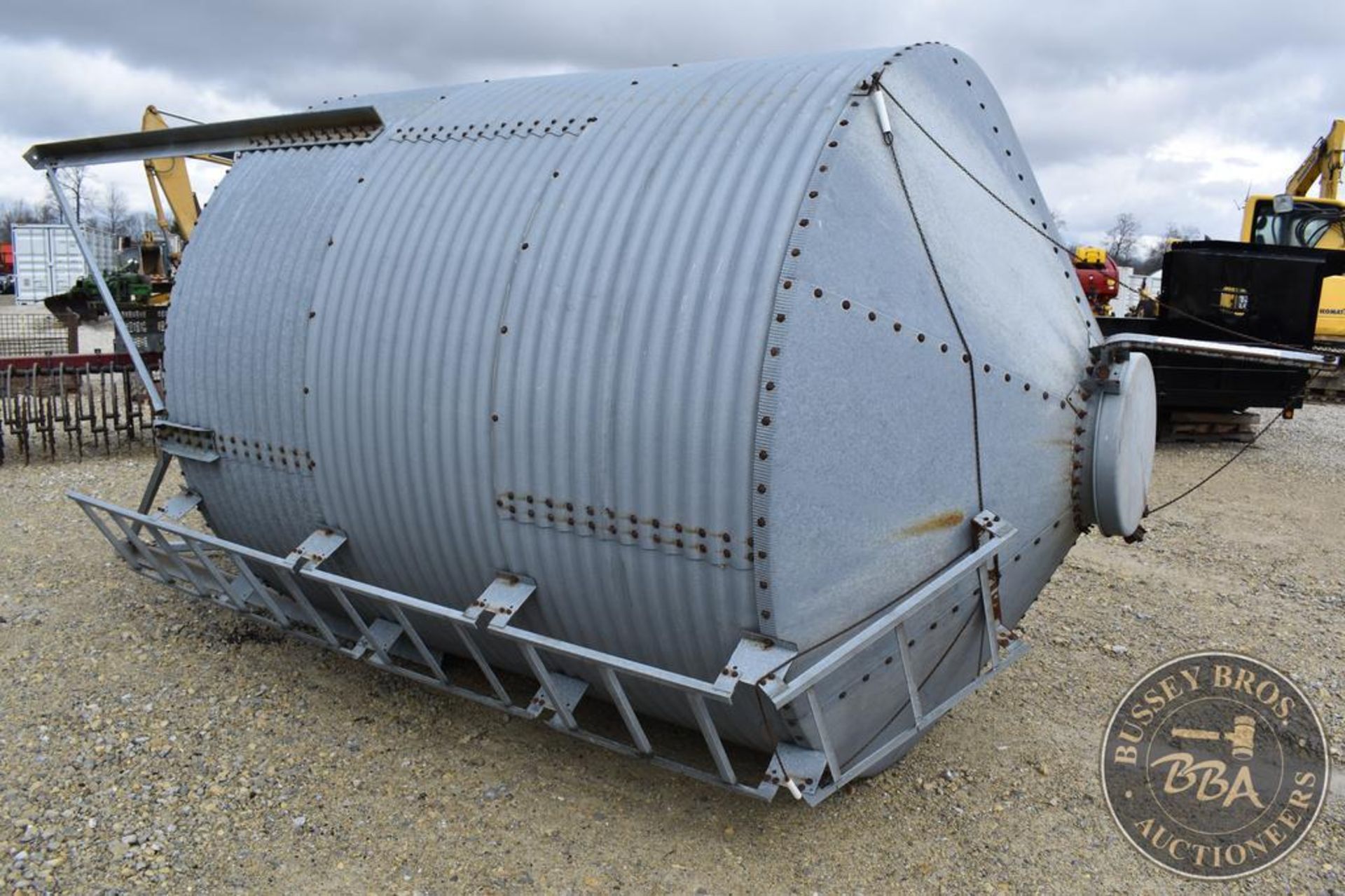 MOORMANS 14FT GRAIN BIN 26090 - Image 8 of 20