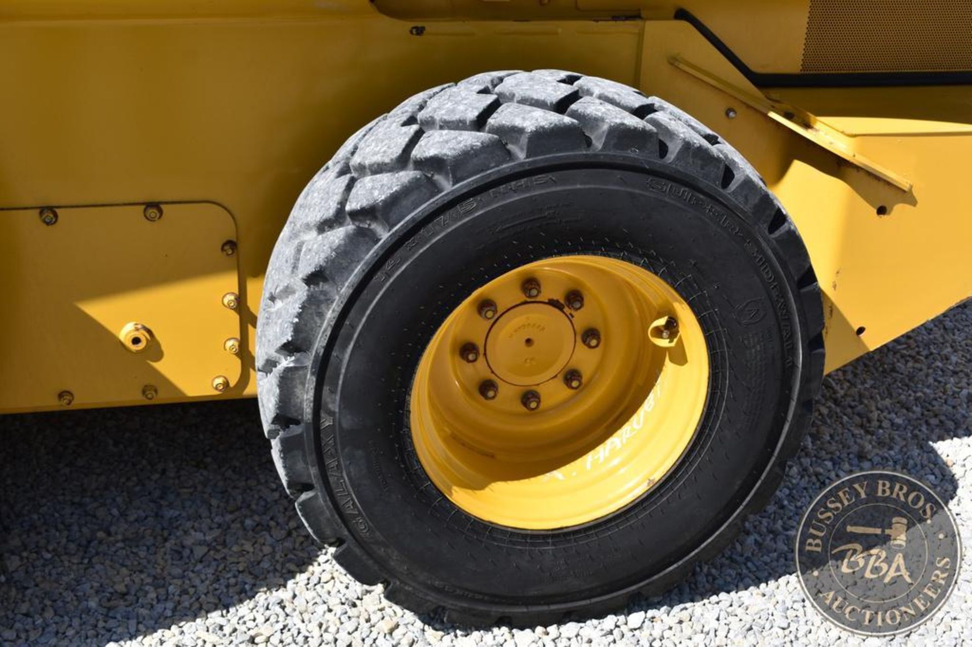 2020 DEERE 330G Skidsteer 26000 - Image 22 of 63