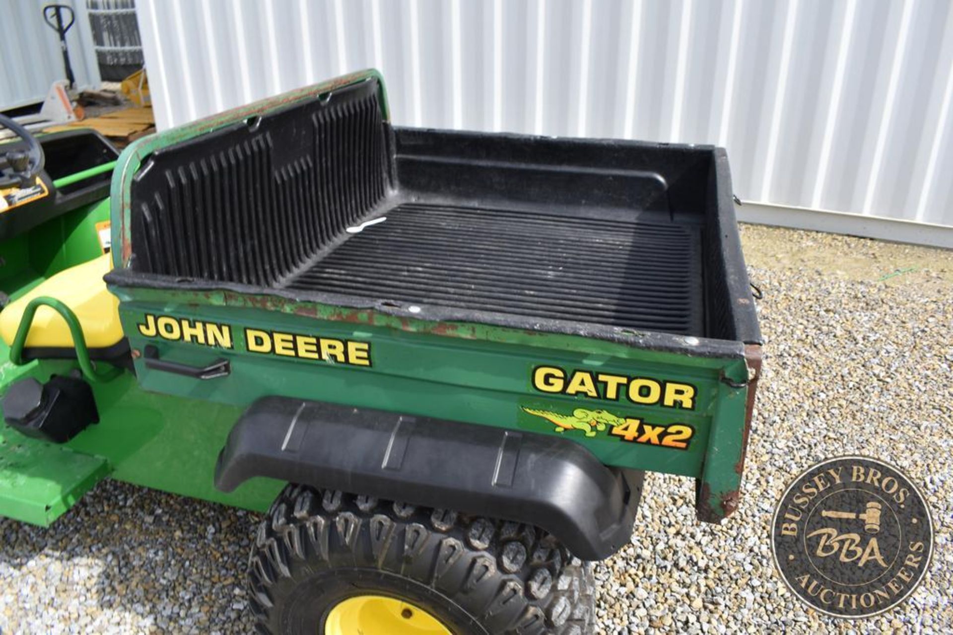 JOHN DEERE GATOR 26183 - Image 12 of 17