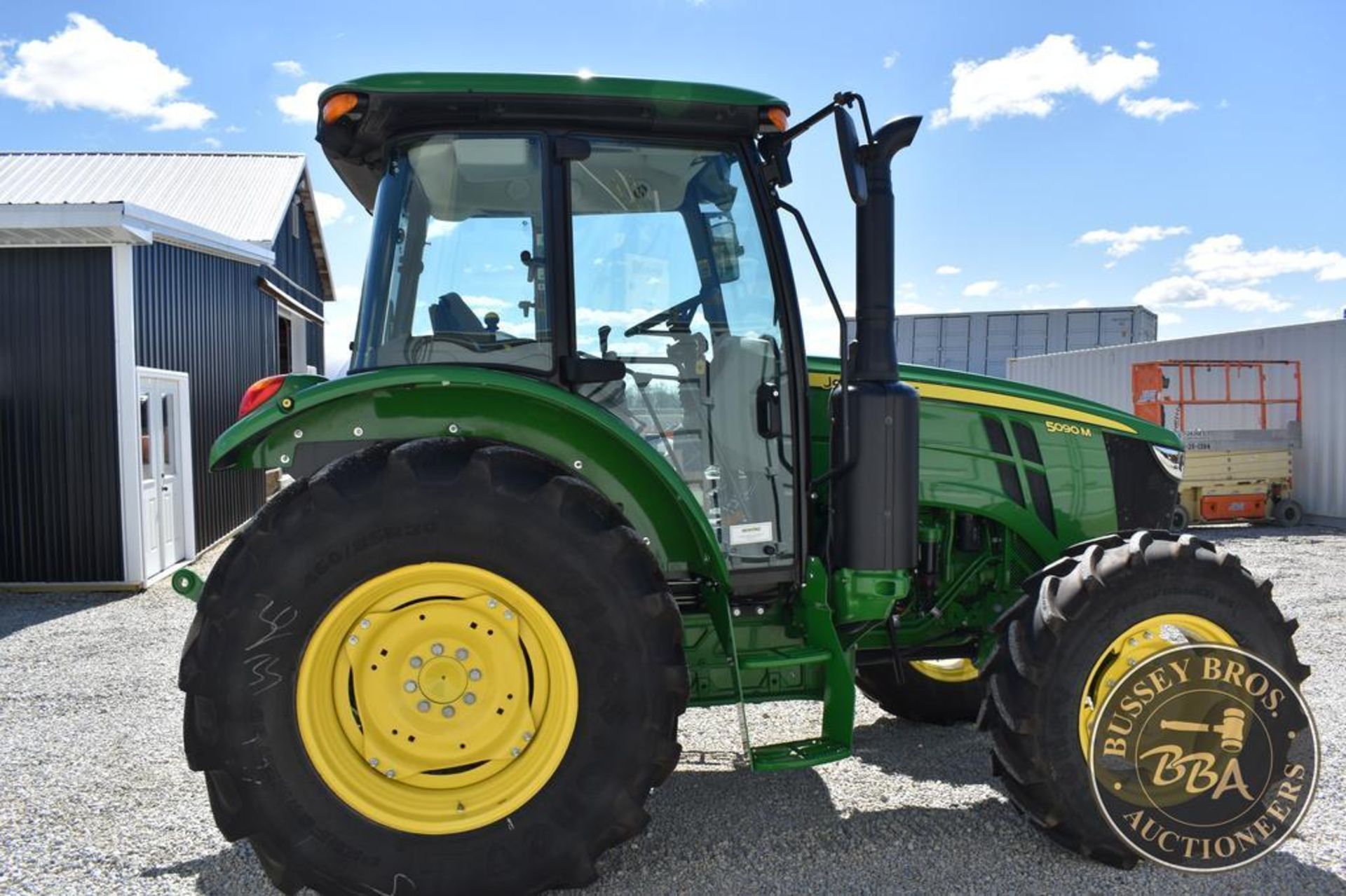 2019 JOHN DEERE 5090M 26121 - Image 19 of 59