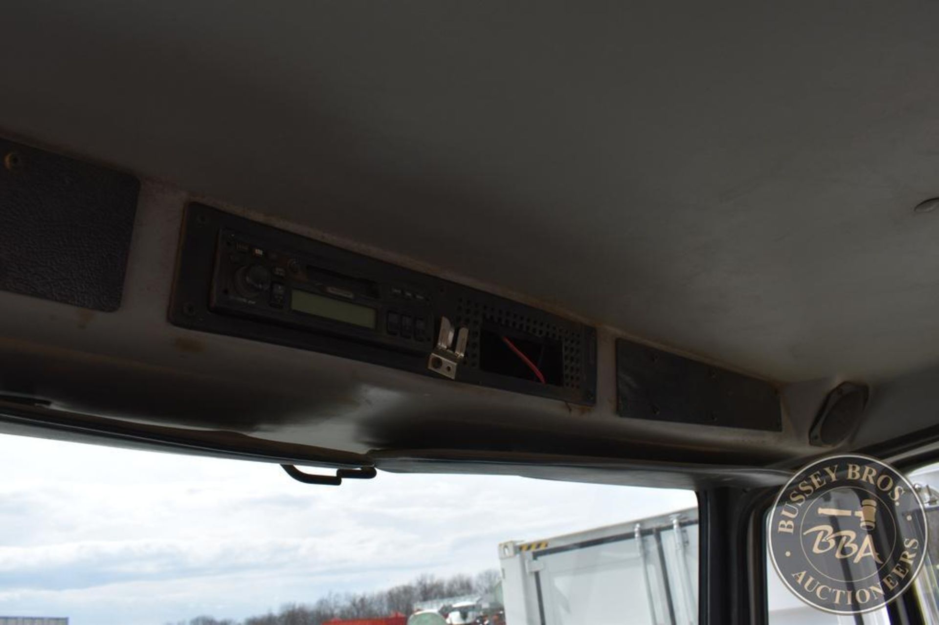 2003 FREIGHTLINER FL80 26011 - Image 52 of 65