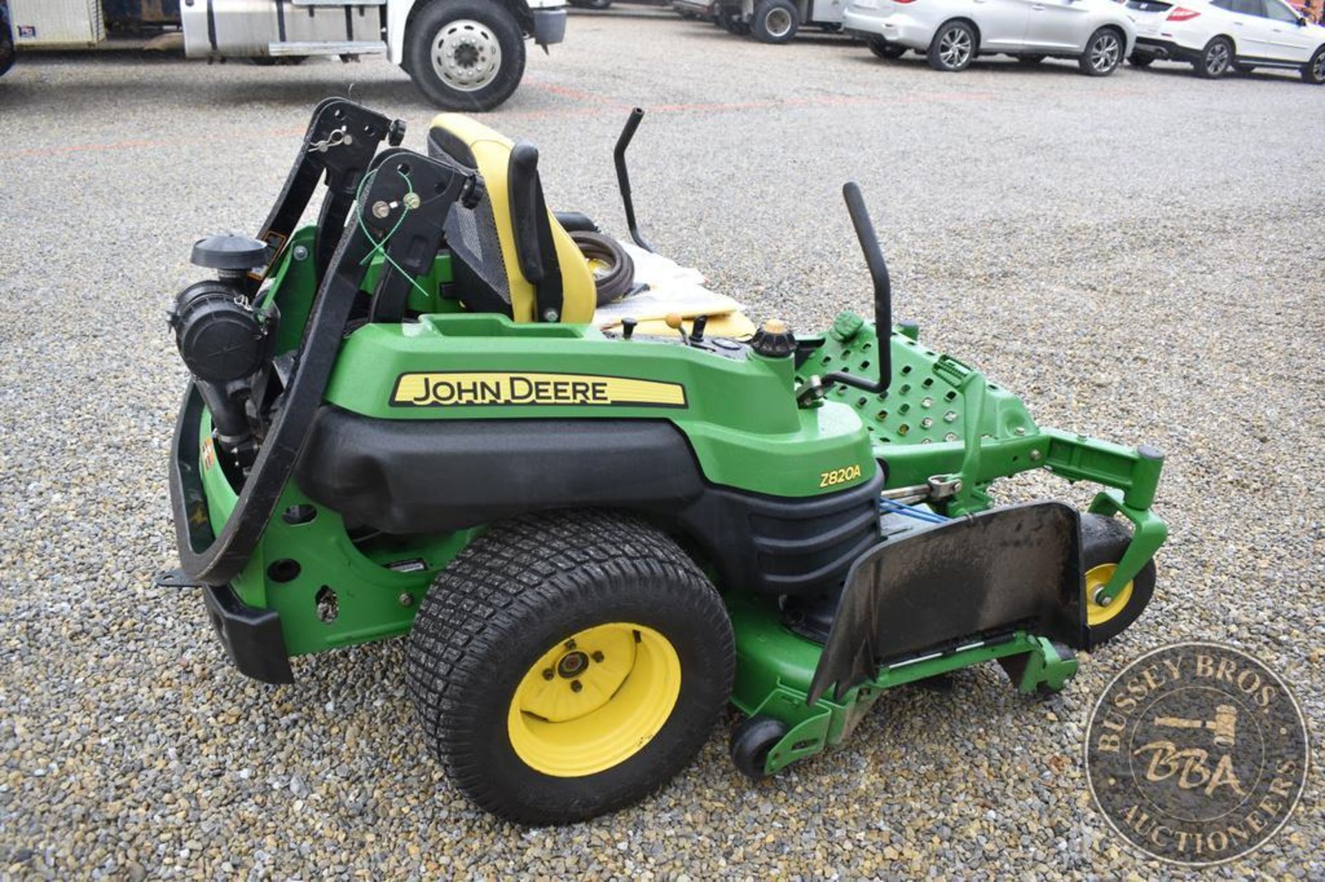 JOHN DEERE Z820A 26104 - Image 18 of 27