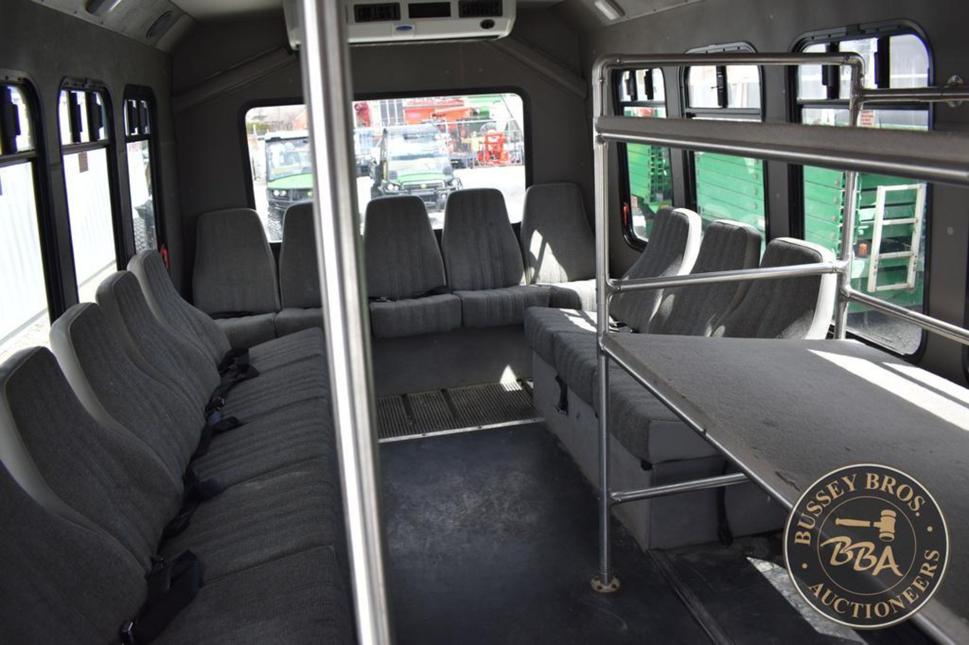 2011 FORD E350 SD 26124 - Image 33 of 43
