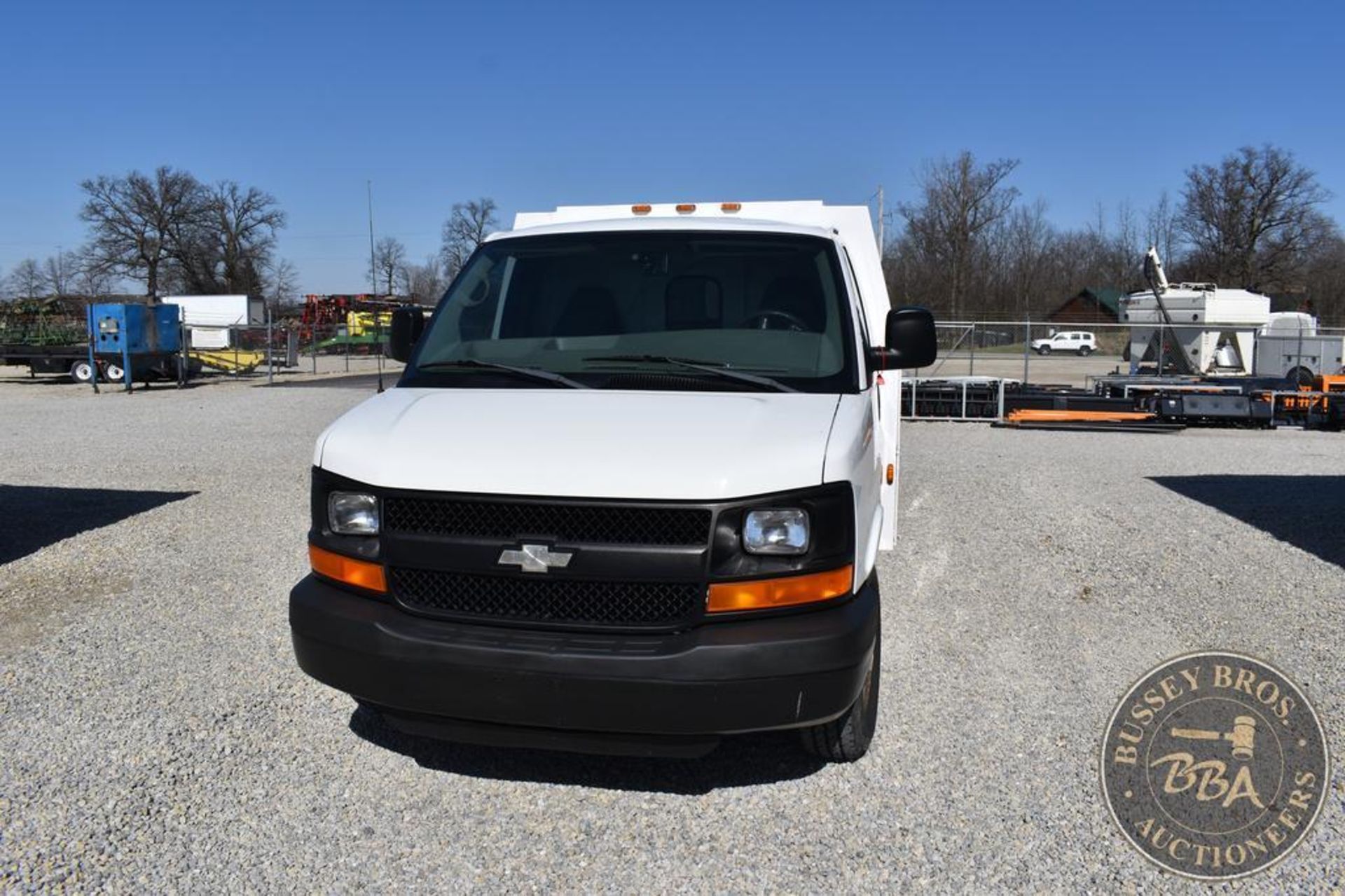 2006 CHEVROLET EXPRESS 3500 25952 - Image 3 of 57
