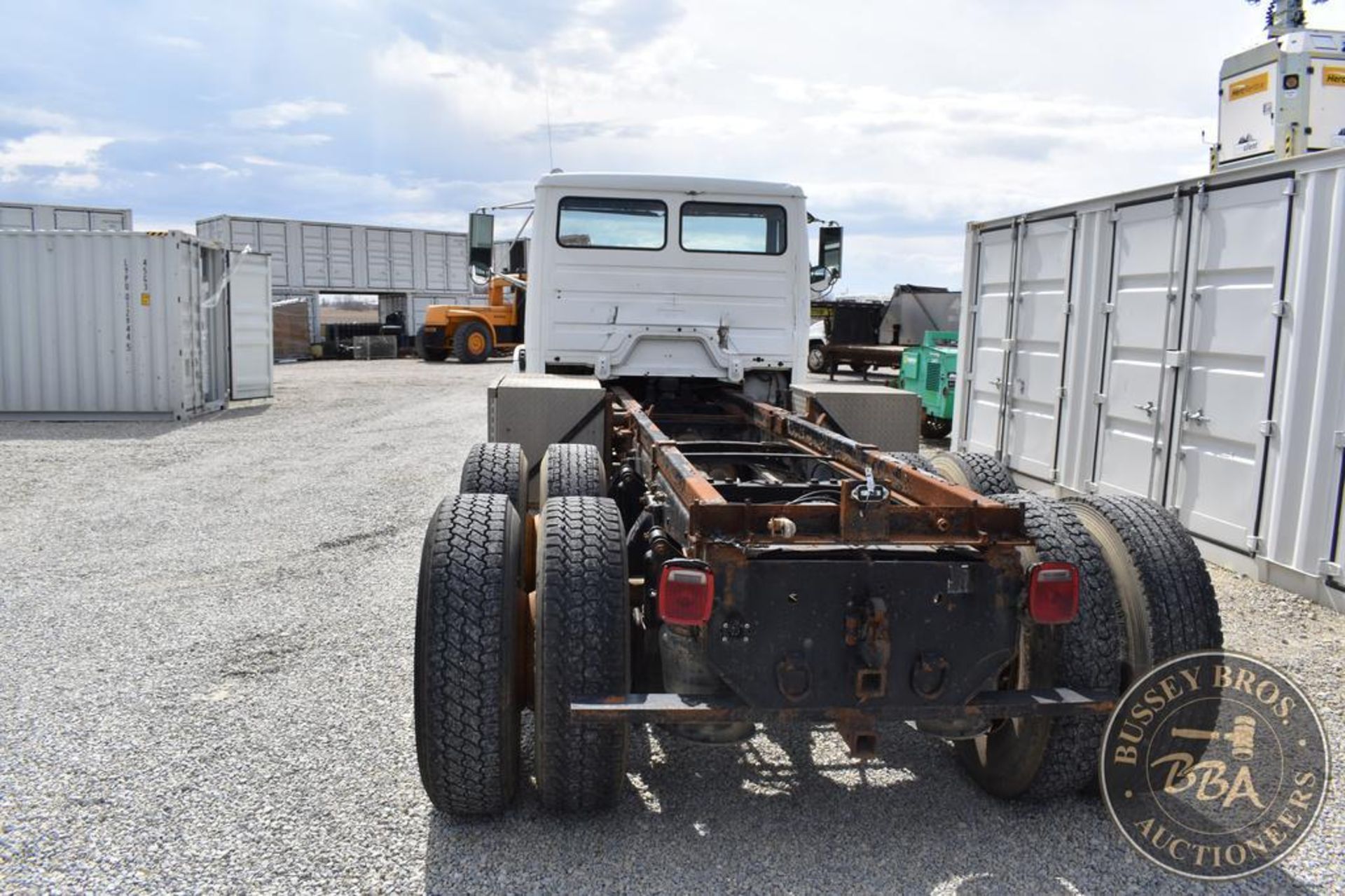 2003 FREIGHTLINER FL80 26011 - Image 27 of 65