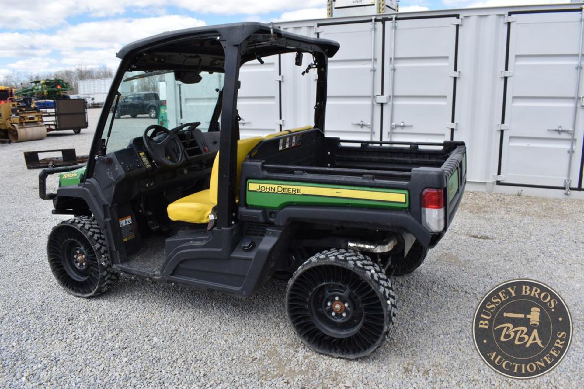 2020 JOHN DEERE GATOR XUV 835M 26126 - Image 18 of 34