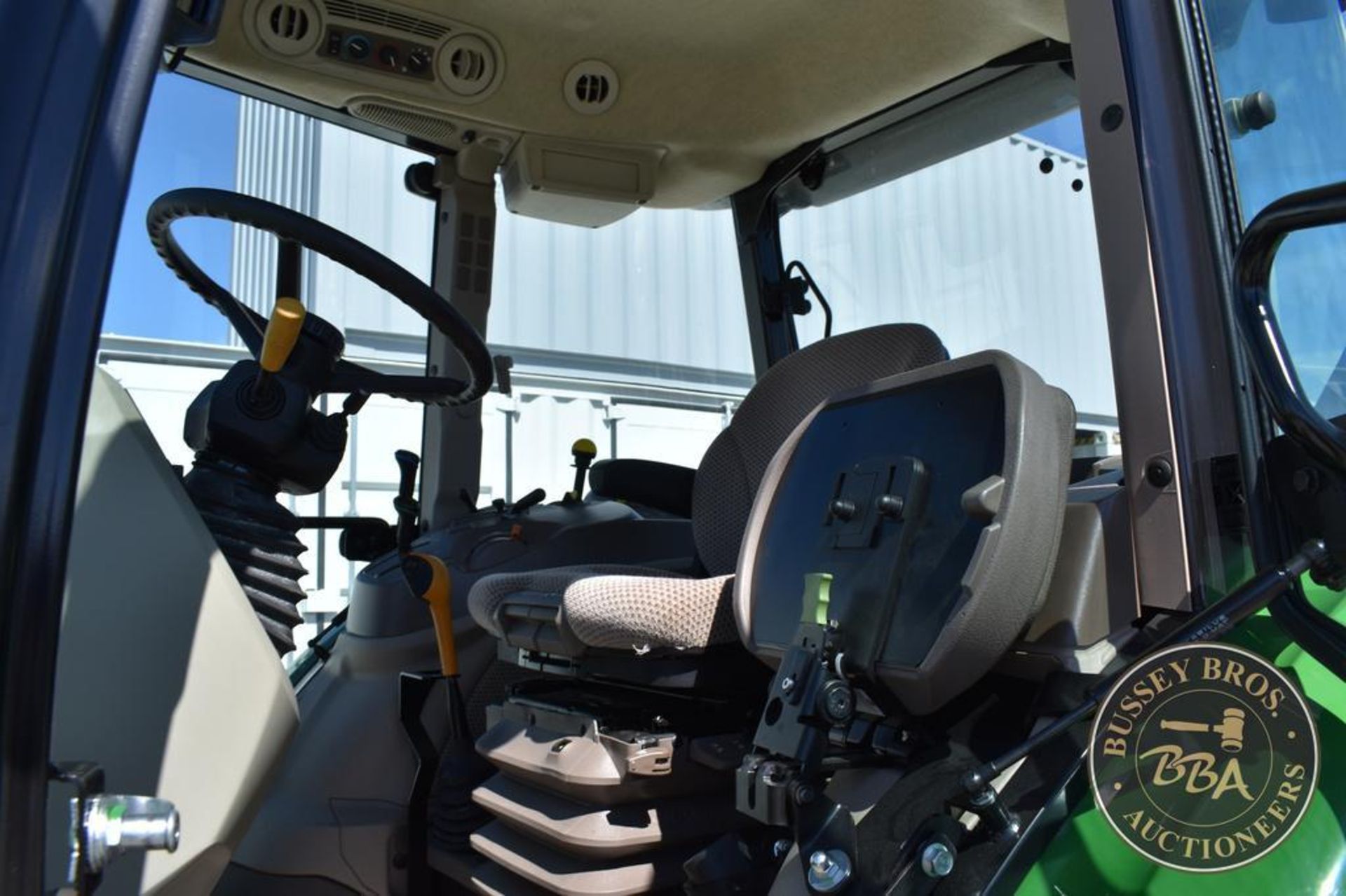 2019 JOHN DEERE 5090M 26121 - Image 48 of 59