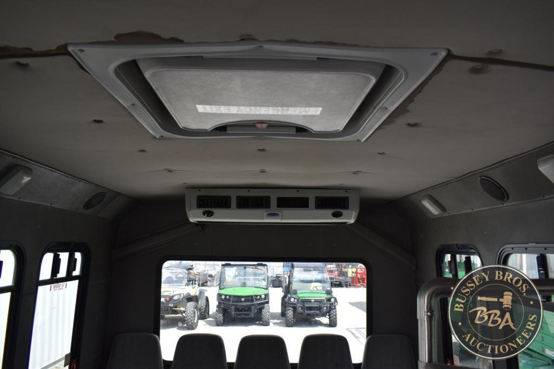 2011 FORD E350 SD 26124 - Image 35 of 43