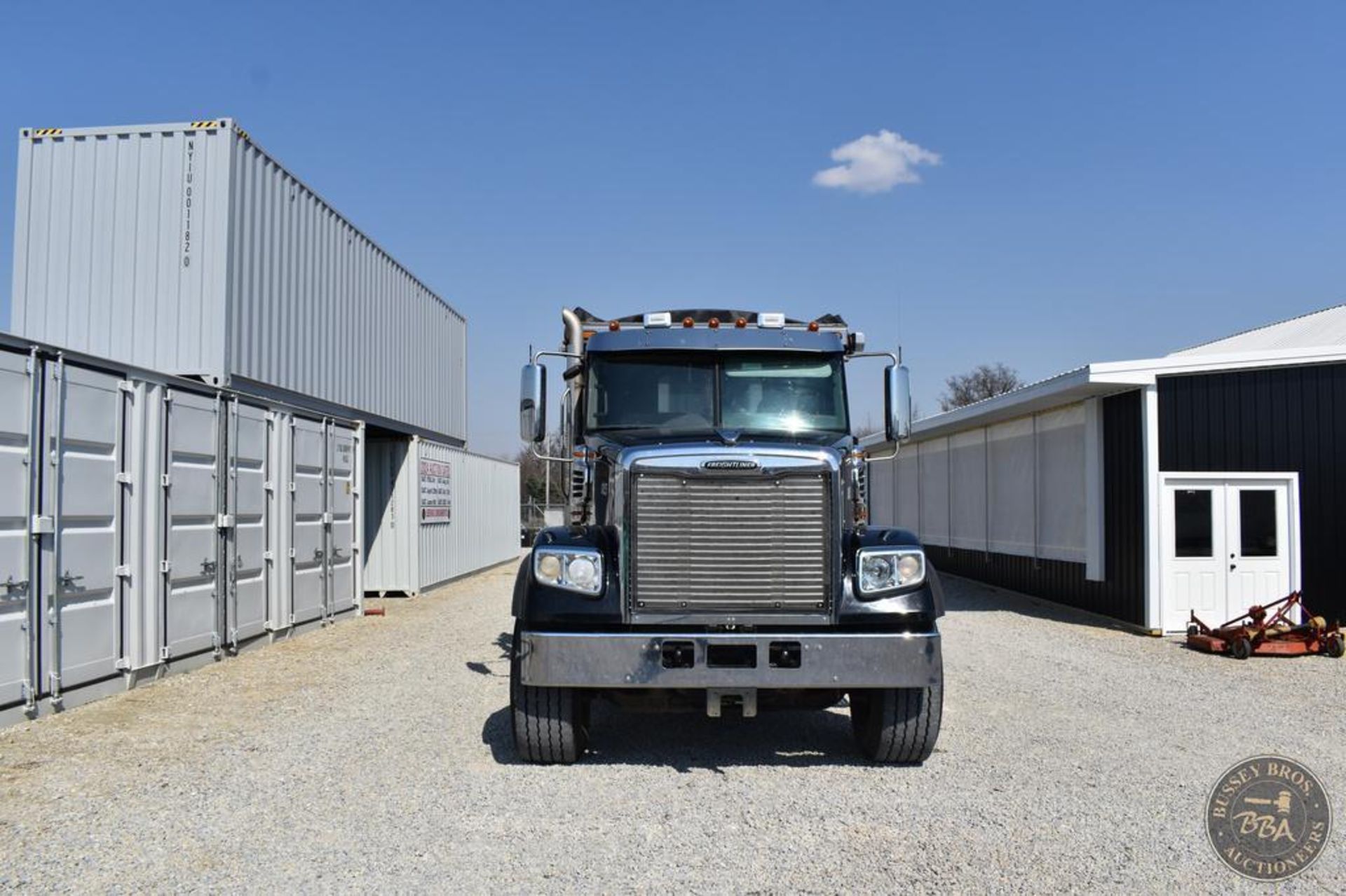 2020 FREIGHTLINER CORONADO 122 SD 26100 - Image 18 of 90