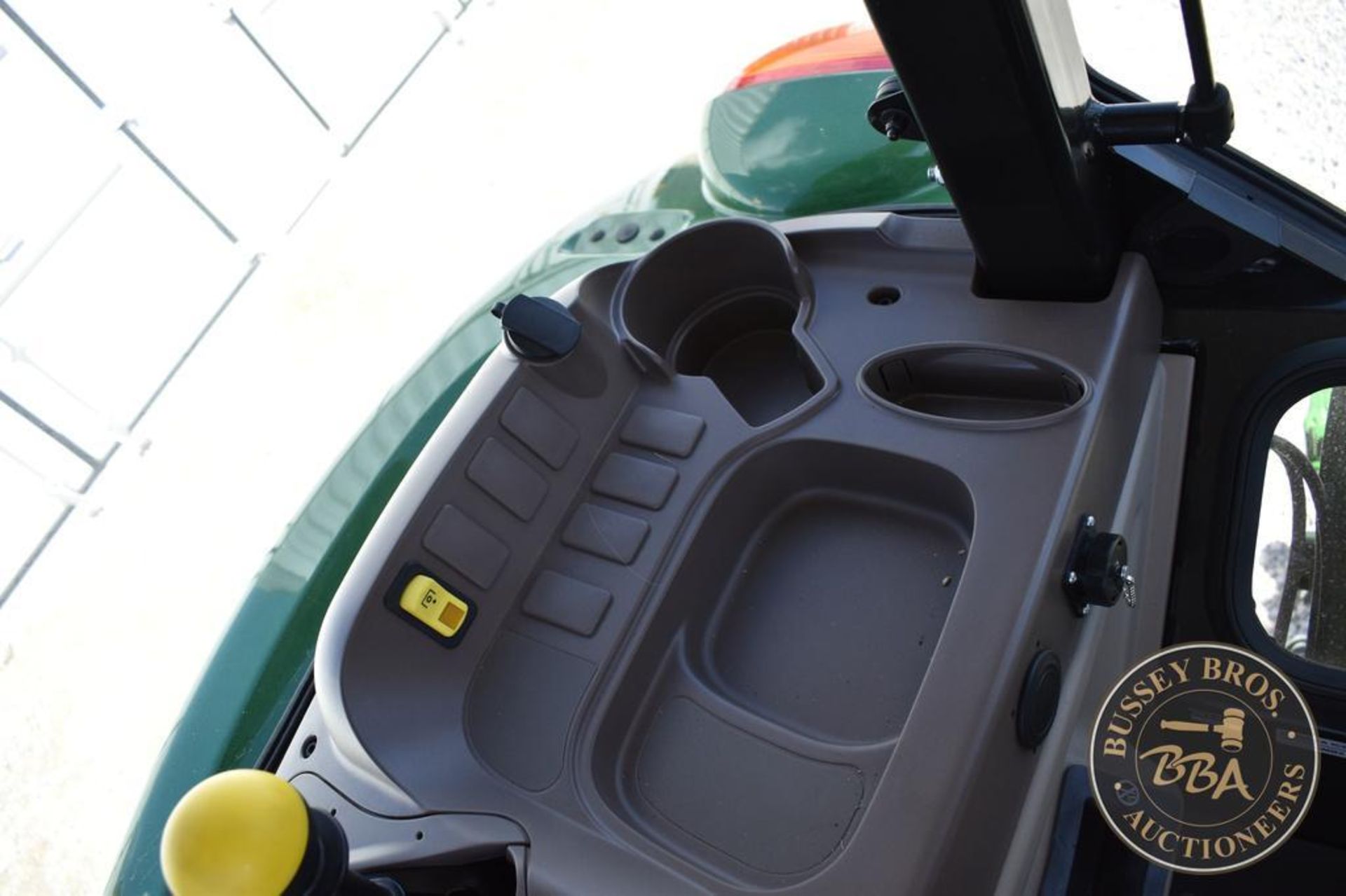 2019 JOHN DEERE 5090M 26121 - Image 57 of 59