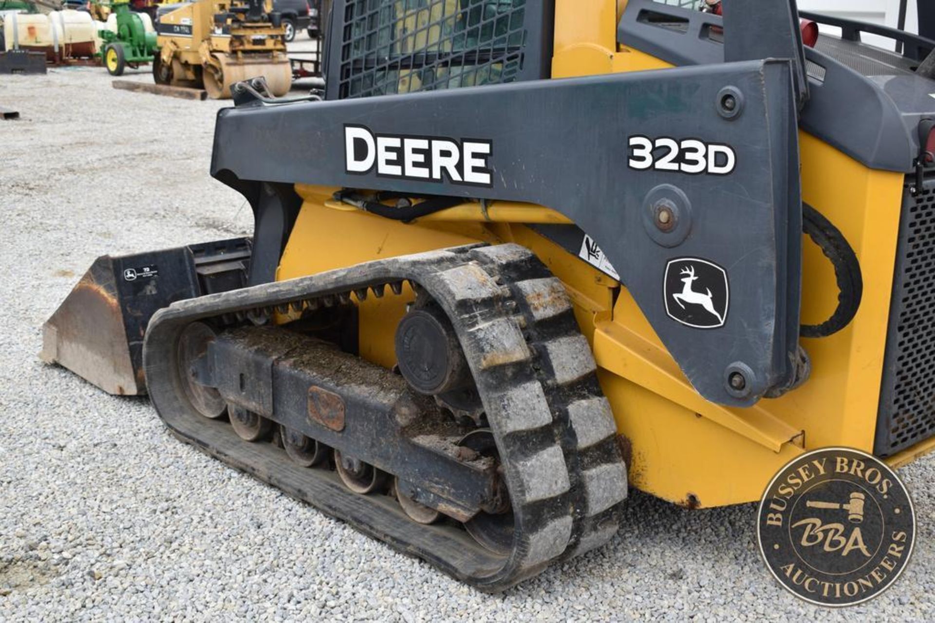 2012 DEERE 323D 26146 - Image 25 of 36