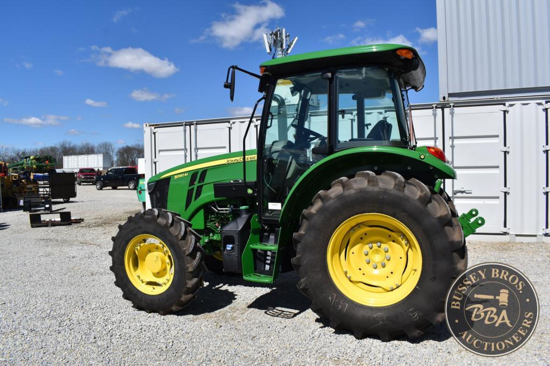 2019 JOHN DEERE 5090M 26121 - Image 31 of 59