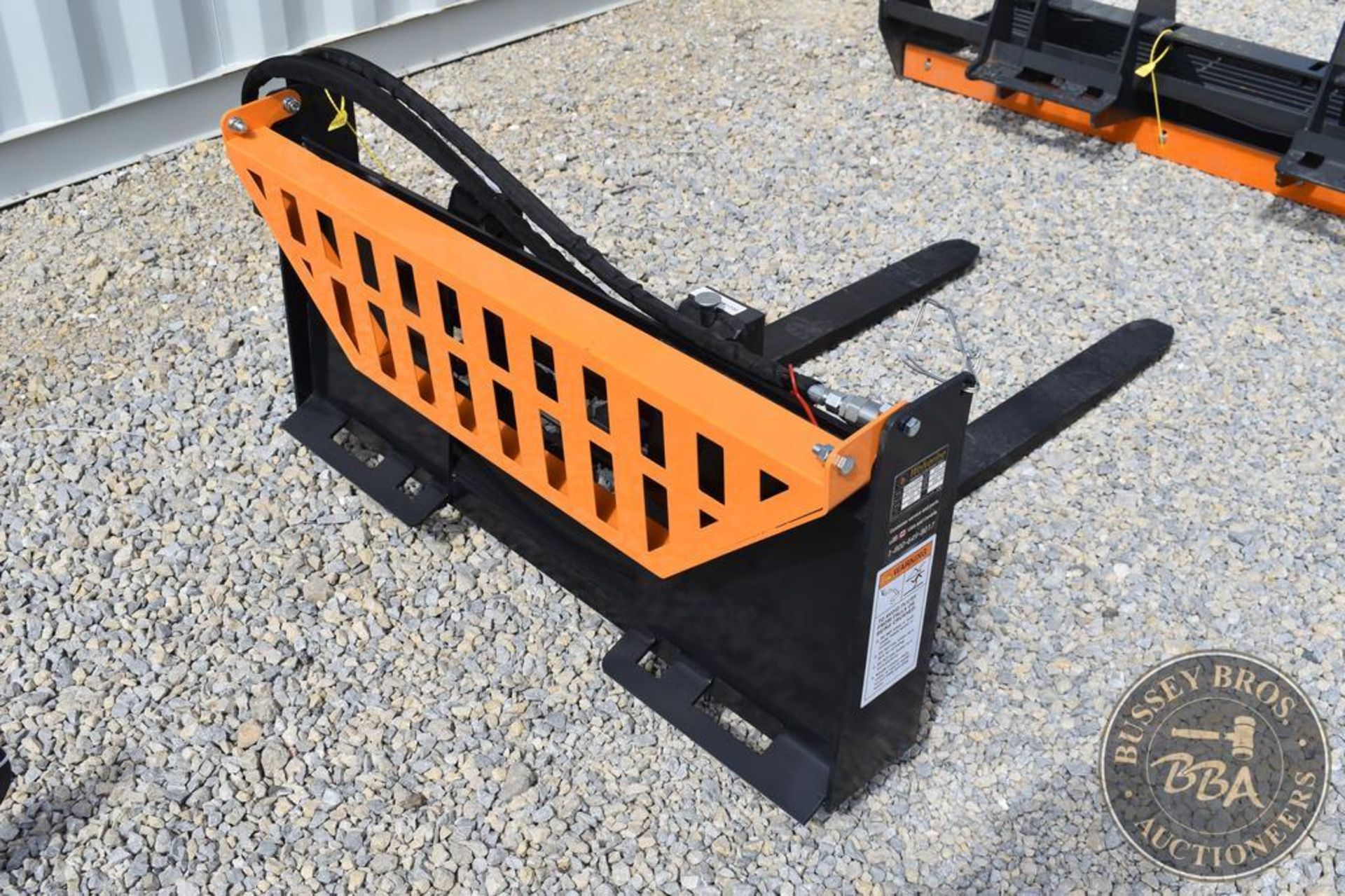 Fork, Pallet WOLVERINE HYDRAULIC POWER FORK ATTACHMENT 27214 - Image 4 of 6