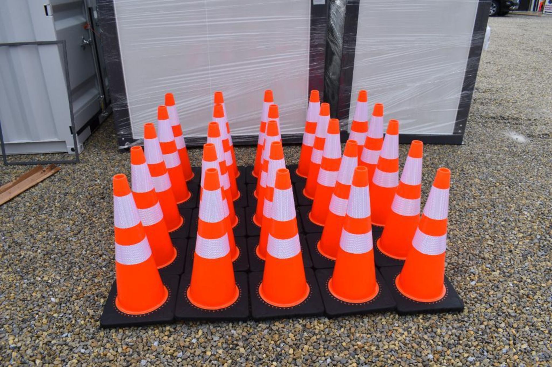 STEELMAN TRAFFIC CONES 27469