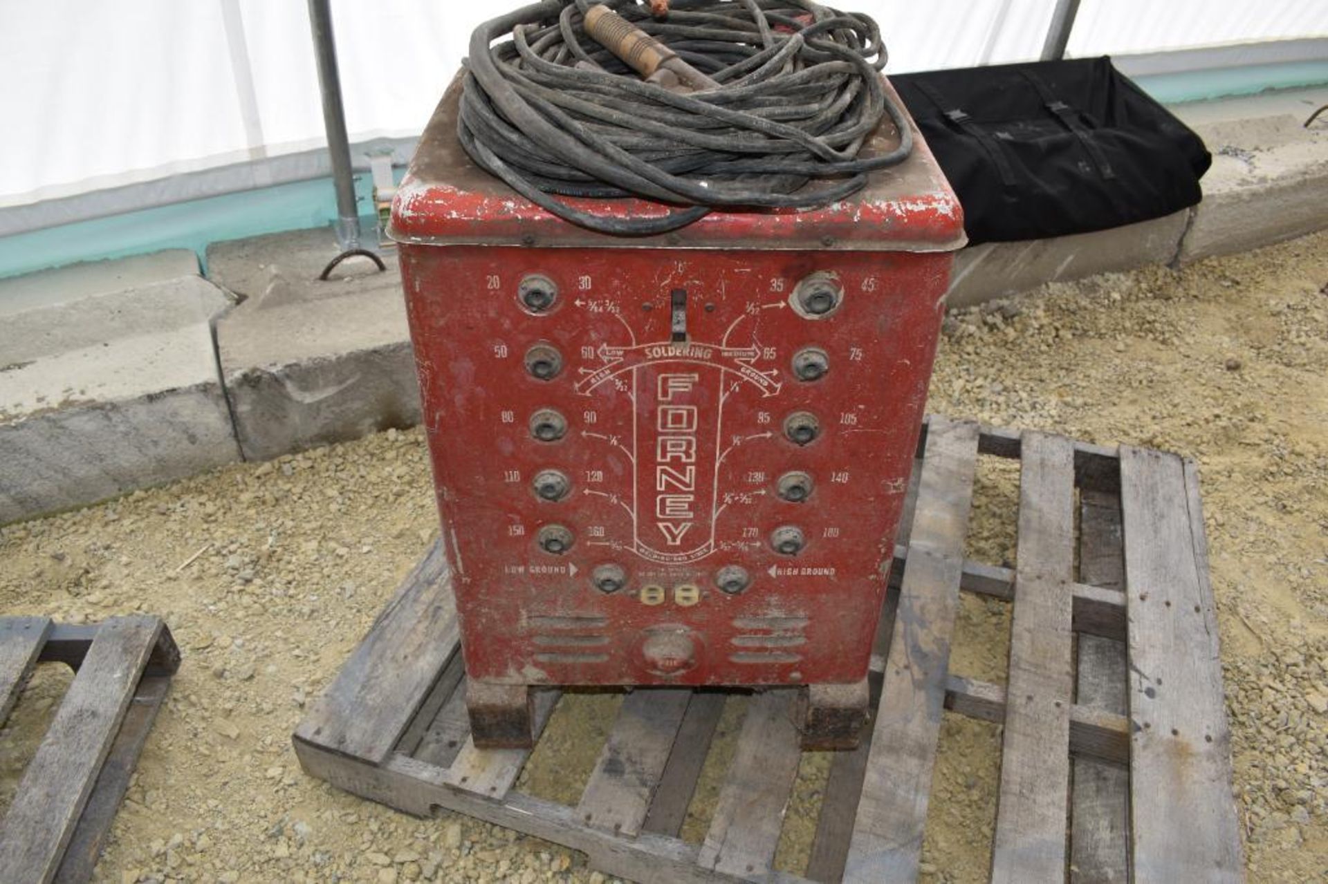 FORNEY ELECTRIC WELDER 27033 - Image 2 of 8