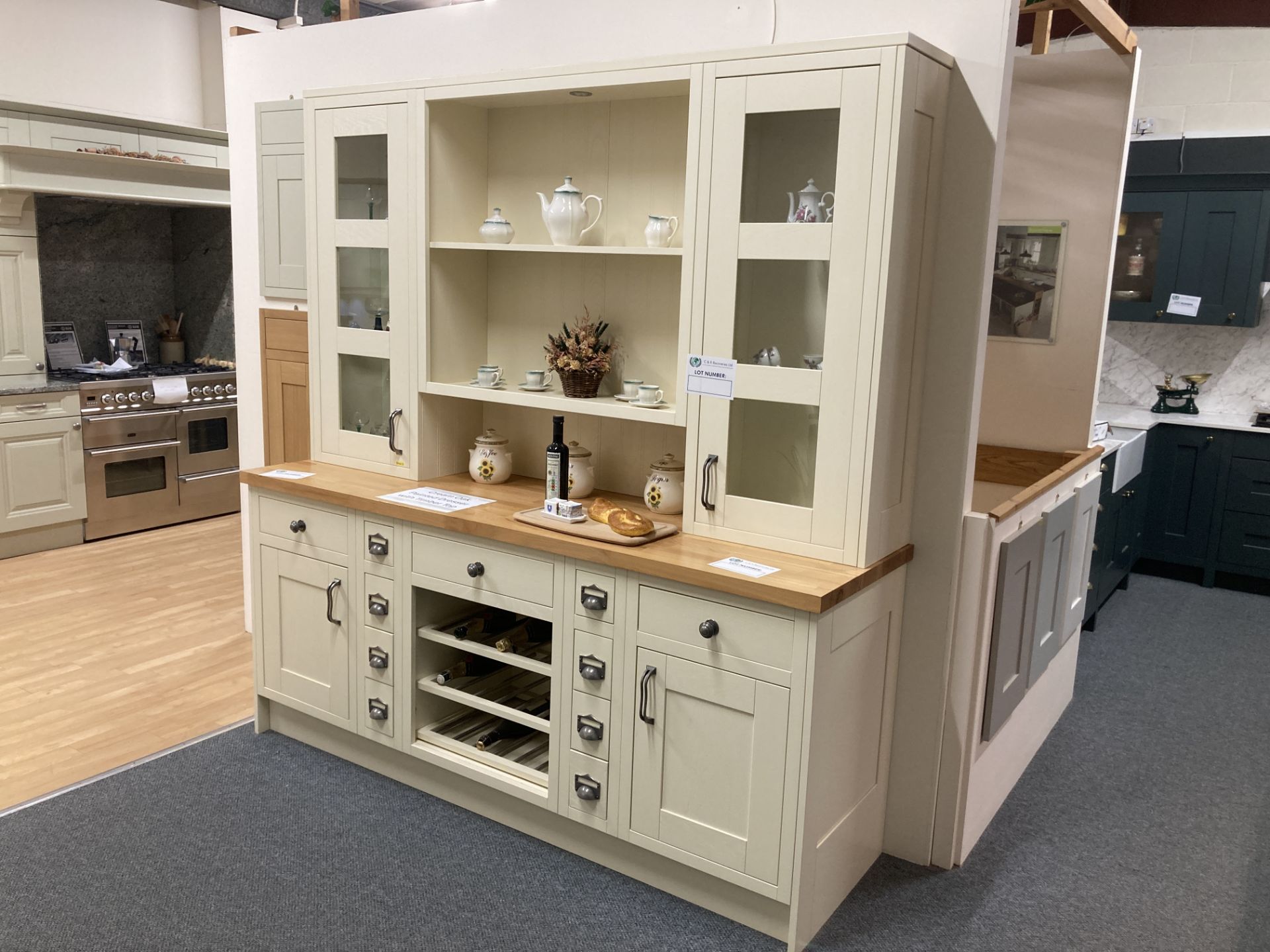 Cream oak painted dresser kitchen display - Image 2 of 7