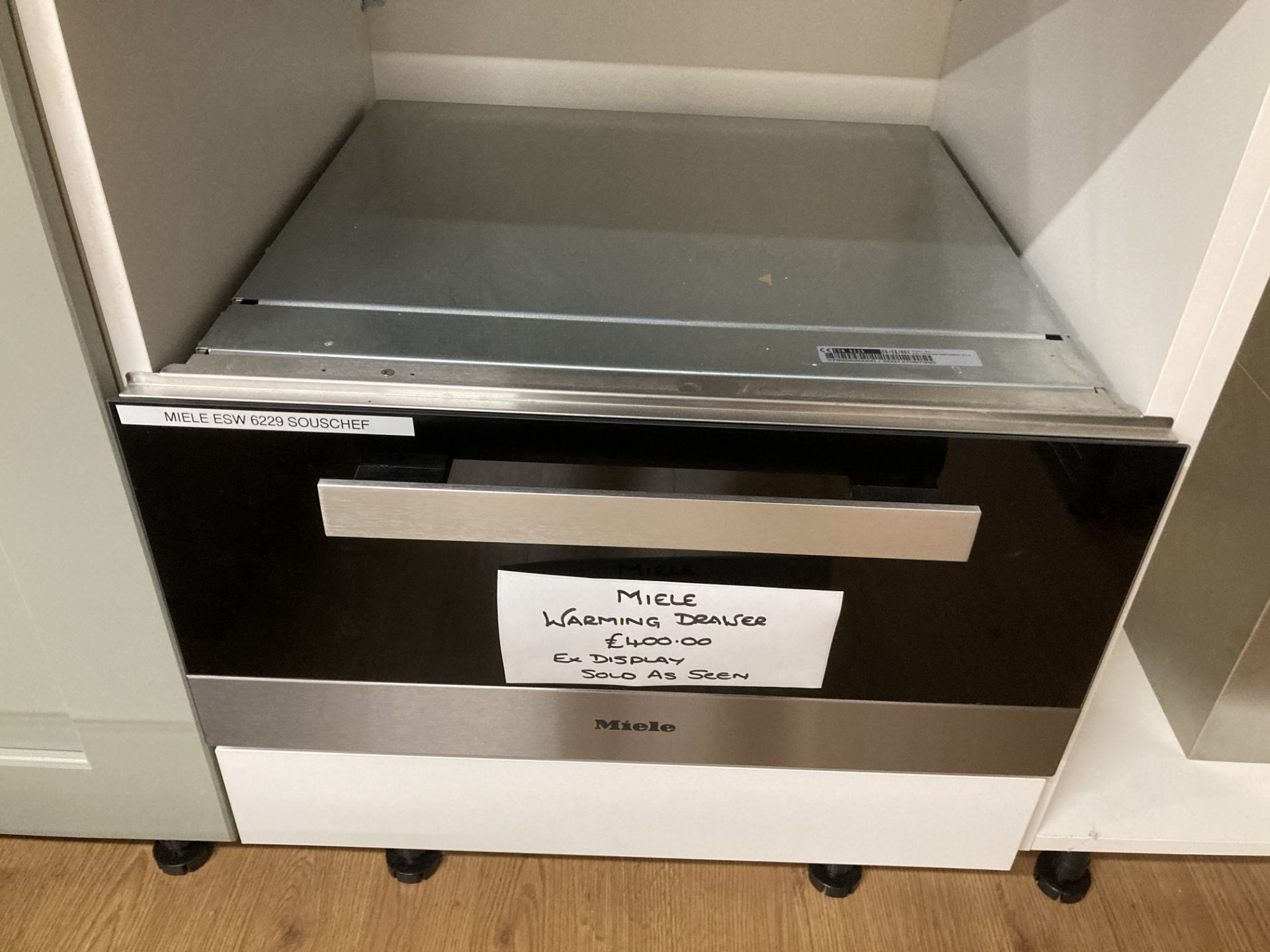 Miele 360 warming drawer - Image 2 of 2