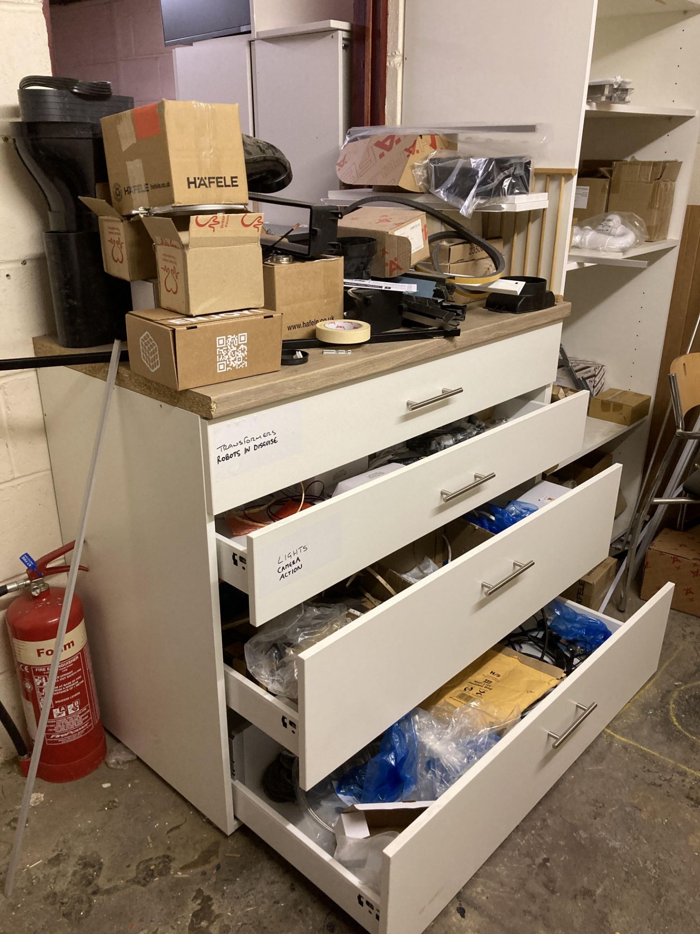 A quantity of fitted kitchen cabinet components and fittings including u/c fridge and sink - Image 7 of 10