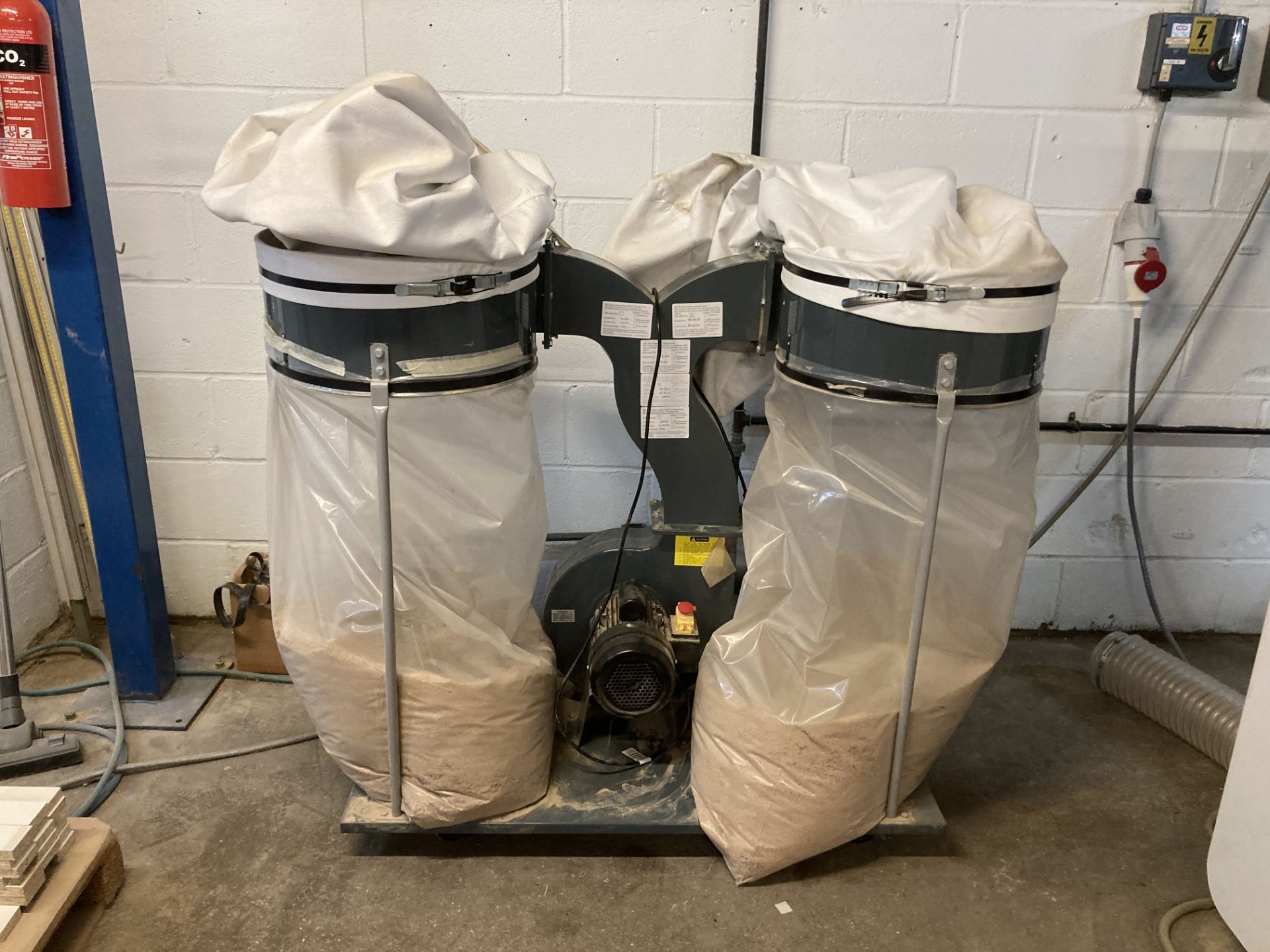 SIP 3HP double bag dust collector - Image 2 of 5