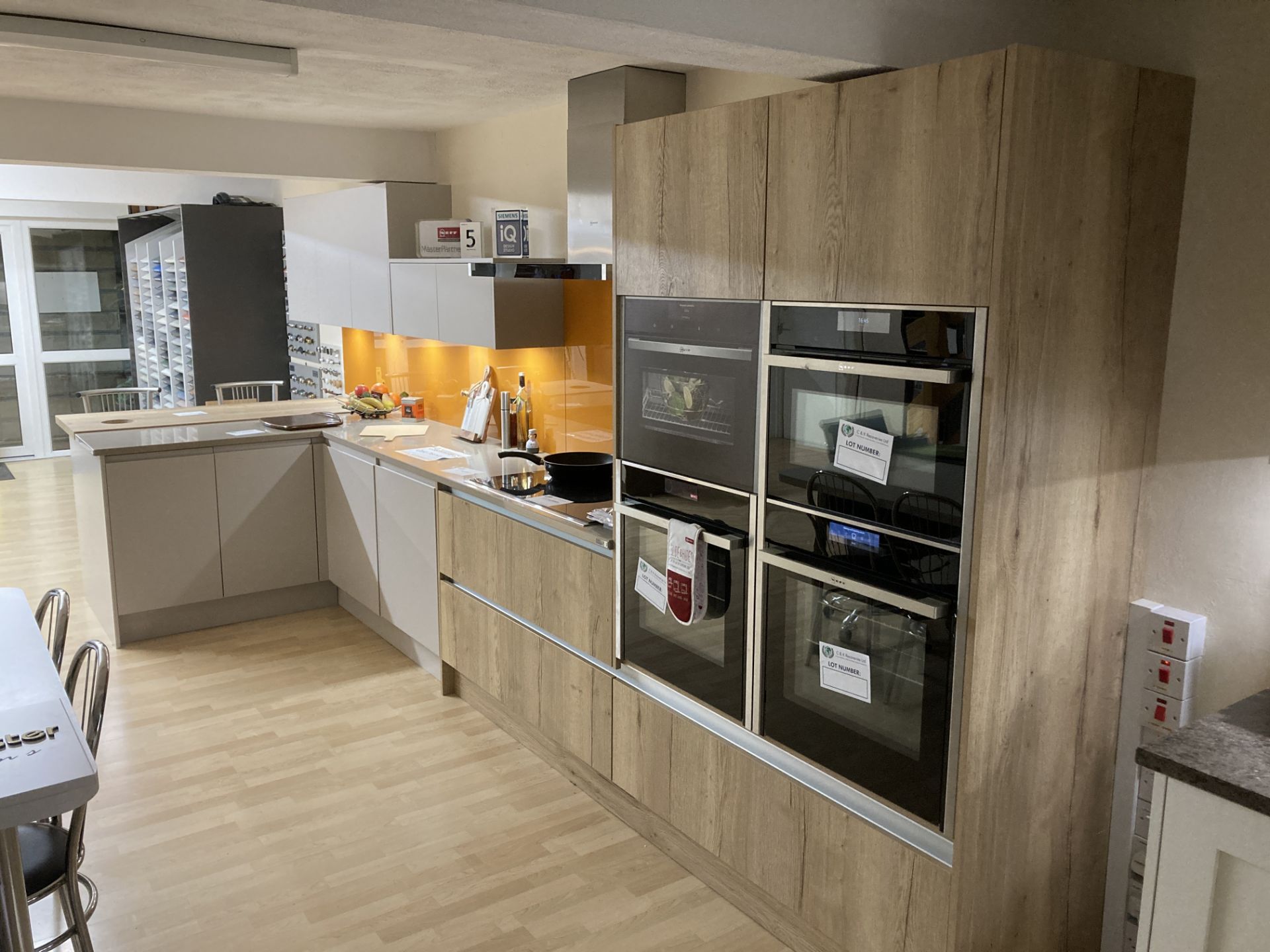 Cashmere and oak kitchen display with appliances - Image 2 of 21