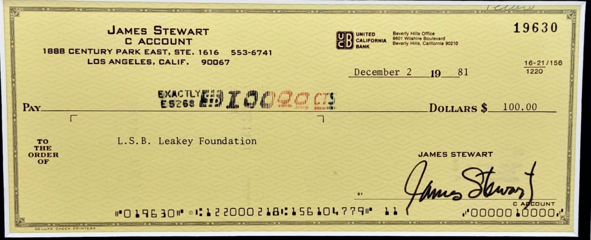 A PHOTO OF JIMMY STEWART AND THE FAMOUS WHITE RABBIT "HARVEY" WITH A SIGNED CHEQUE FROM HIS PERSONAL - Image 3 of 4